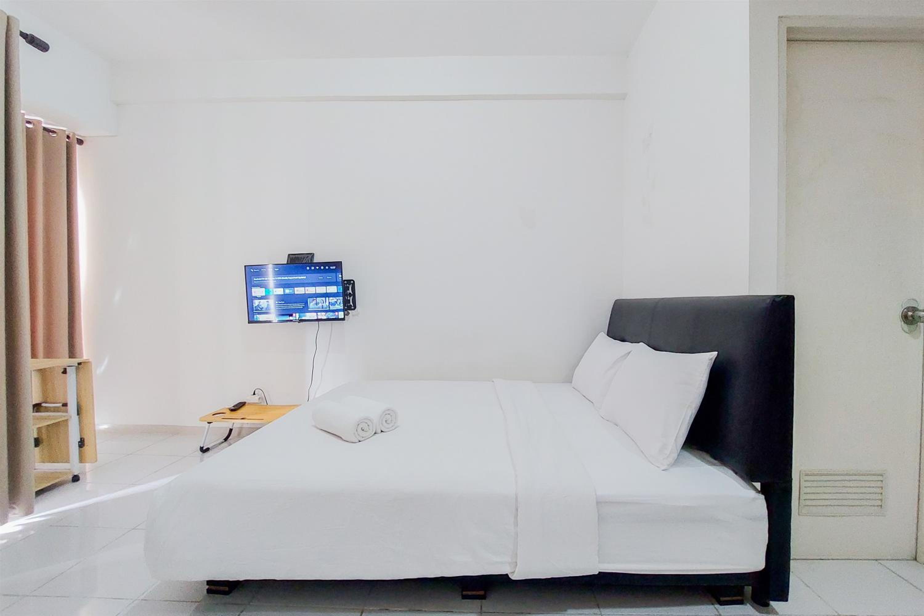 Homey and Nice Studio at Akasa Pure Living BSD Apartment By Travelio view 2