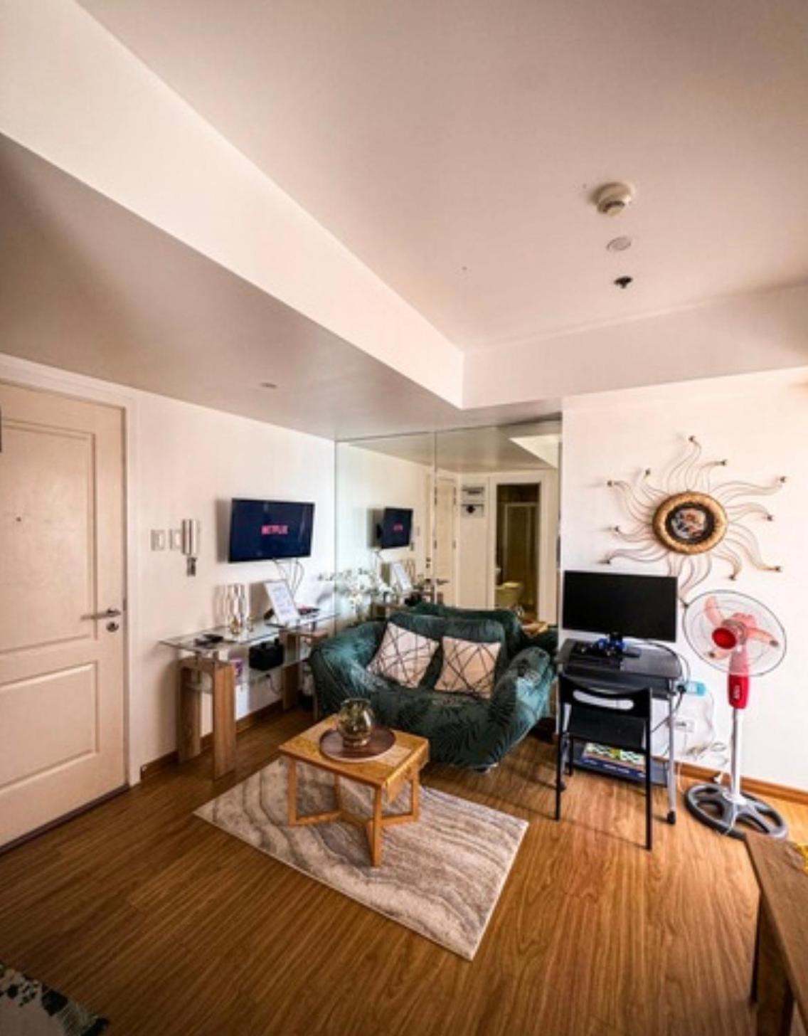 2 Bedrooms Penthouse in Azure Parañaque