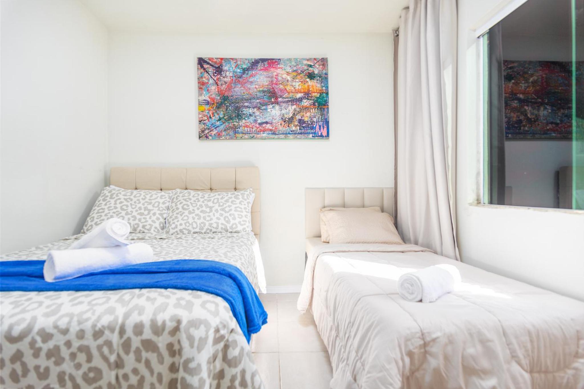 Casa de Praia com Piscina Aquecida e 4 Suítes e garagem 3 carros, 800 mtrs da praia internet 700 mbps, condomínio privado com pista de skate , quadra de fu