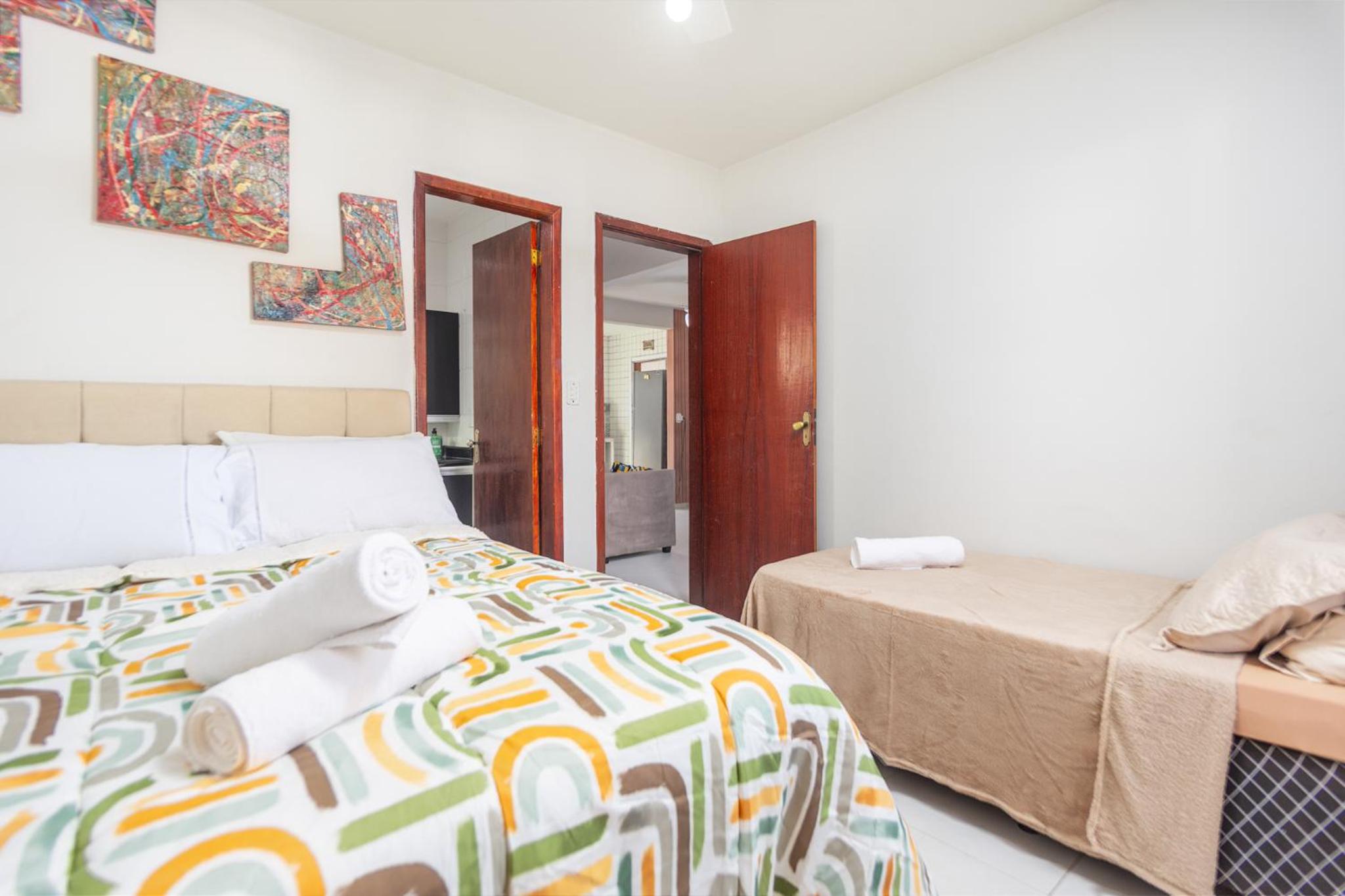 Casa de Praia com Piscina Aquecida e 4 Suítes e garagem 3 carros, 800 mtrs da praia internet 700 mbps, condomínio privado com pista de skate , quadra de fu