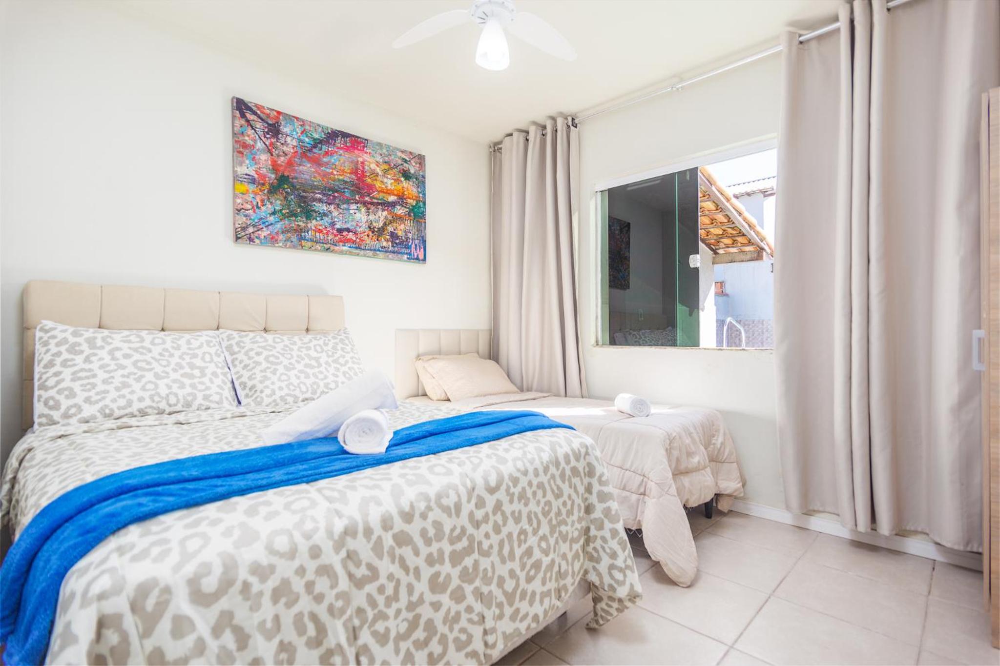 Casa de Praia com Piscina Aquecida e 4 Suítes e garagem 3 carros, 800 mtrs da praia internet 700 mbps, condomínio privado com pista de skate , quadra de fu