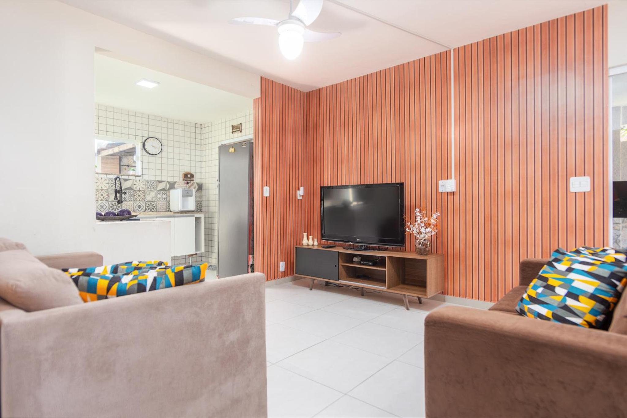 Casa de Praia com Piscina Aquecida e 4 Suítes e garagem 3 carros, 800 mtrs da praia internet 700 mbps, condomínio privado com pista de skate , quadra de fu