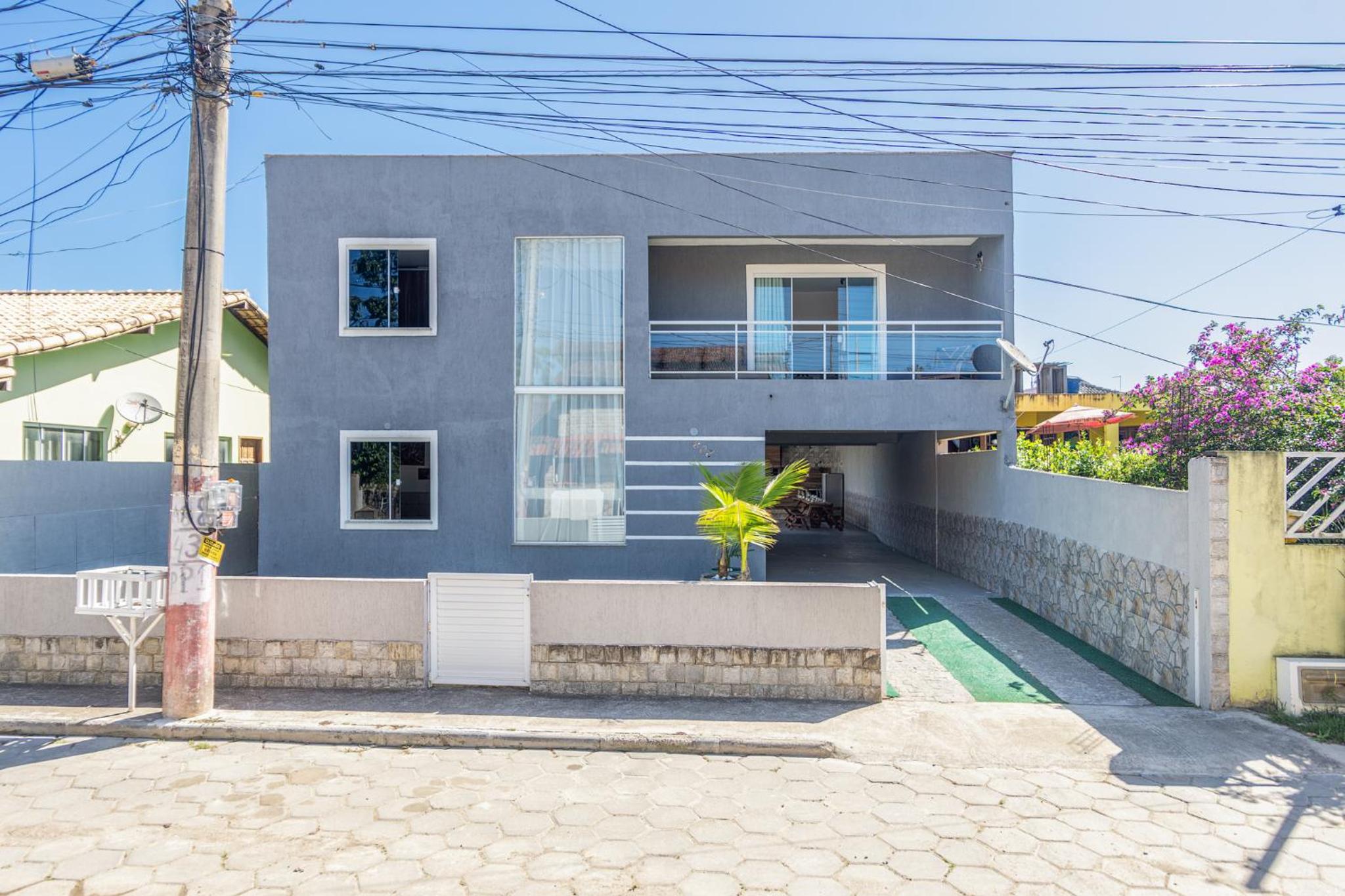 Casa de Praia com Piscina Aquecida e 4 Suítes e garagem 3 carros, 800 mtrs da praia internet 700 mbps, condomínio privado com pista de skate , quadra de fu