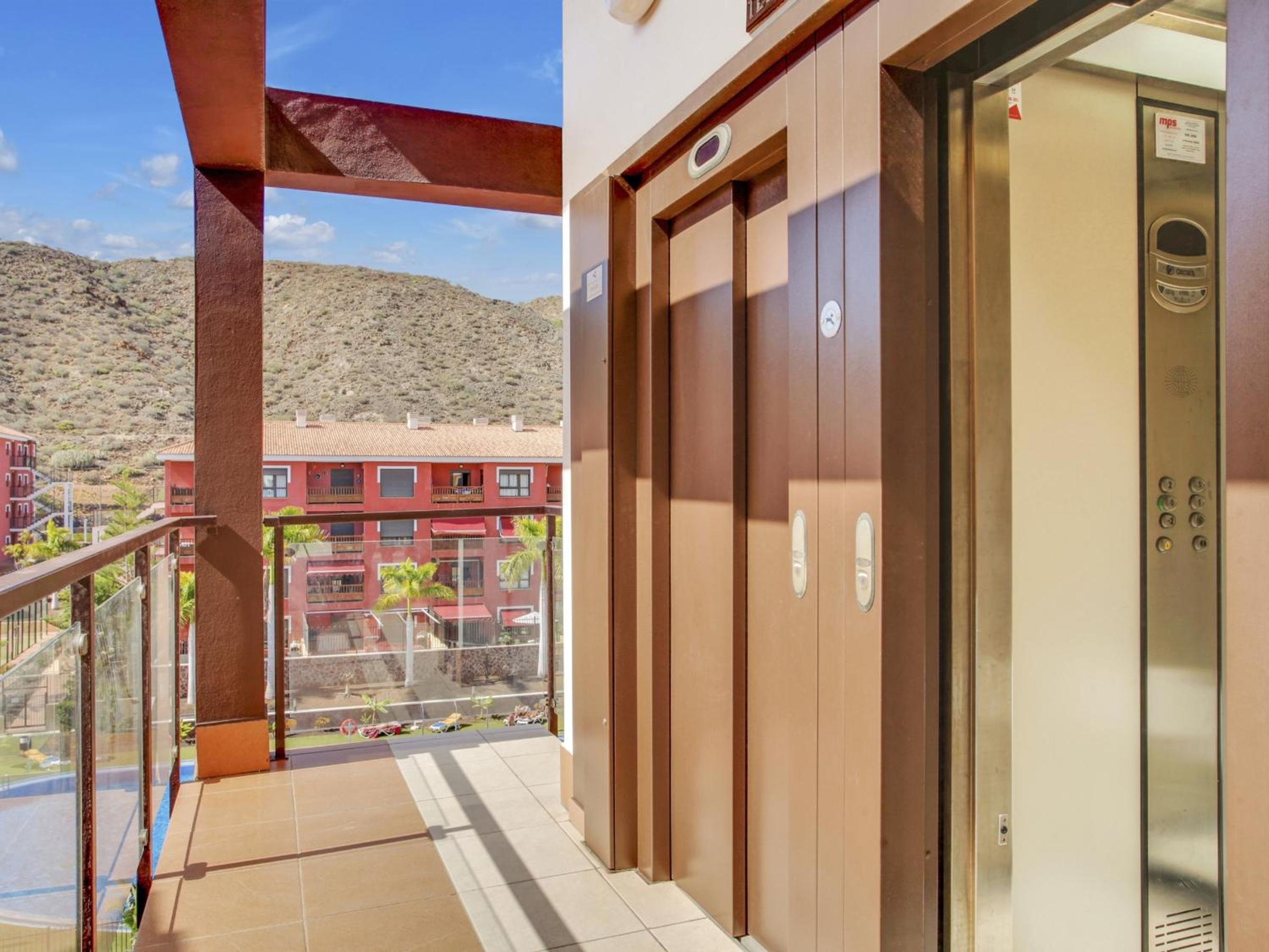 Apartamento tranquilo con piscina, Wi-Fi rápido y pista de pádel en Tenerife - ES-347-2 view 5