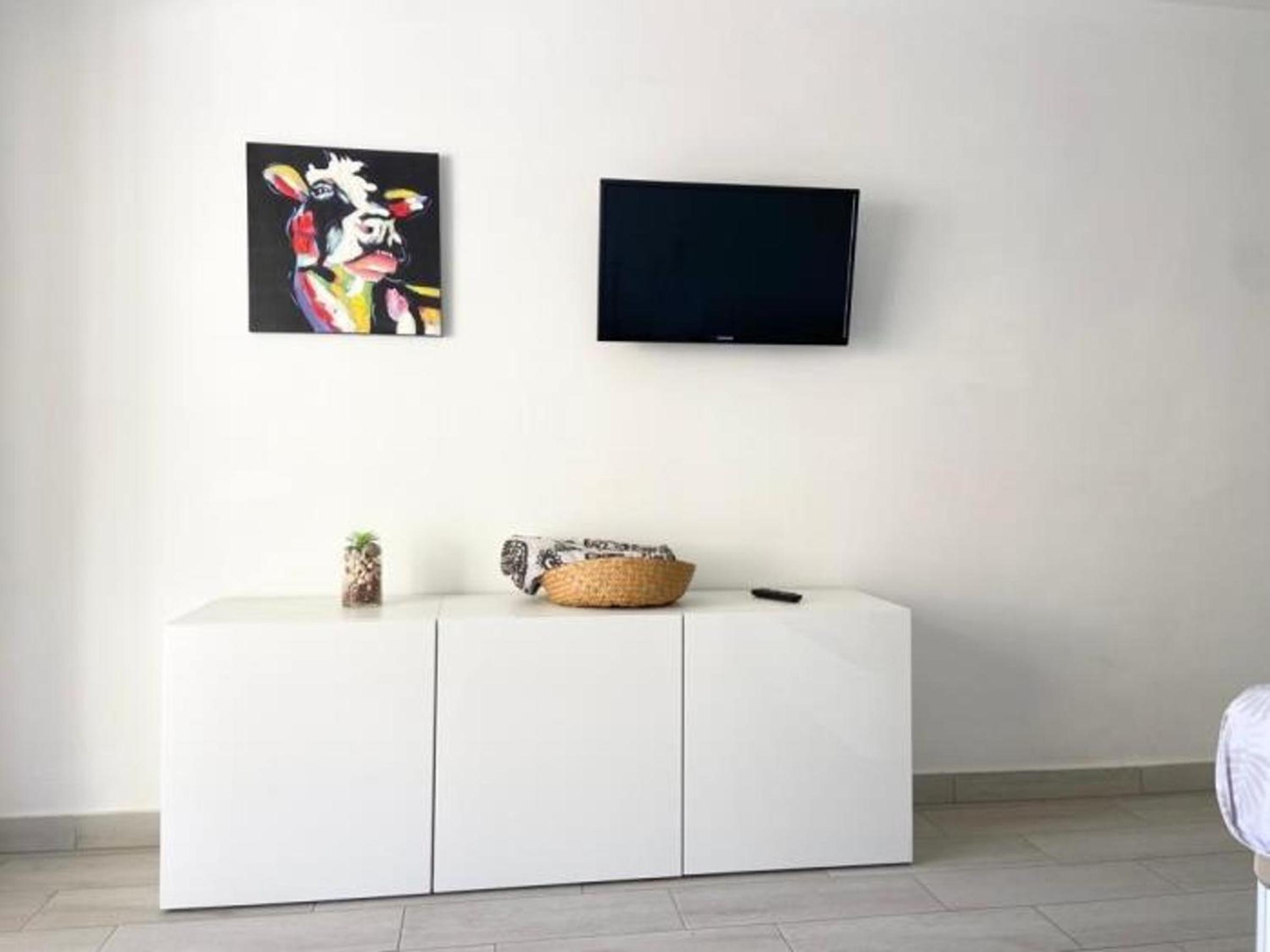 Estudio moderno con piscina climatizada y parking en Los Cristianos - ES-347-30 view 4