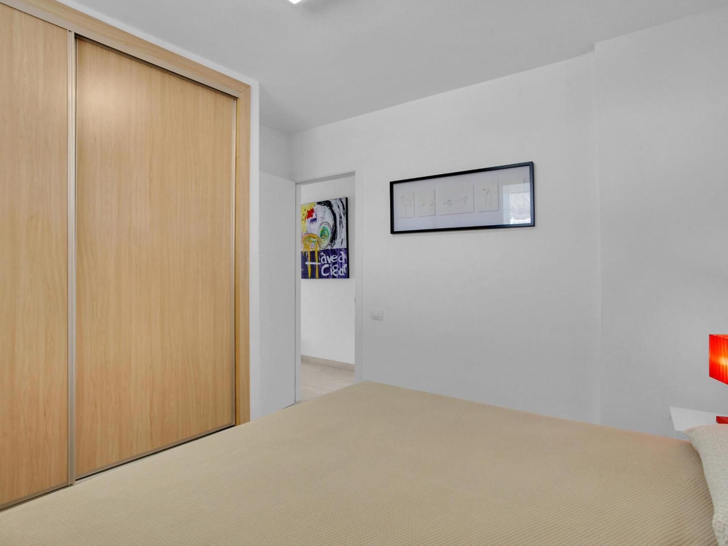 Apartamento frente al mar con piscina, parking y WiFi - ES-347-35 view 3