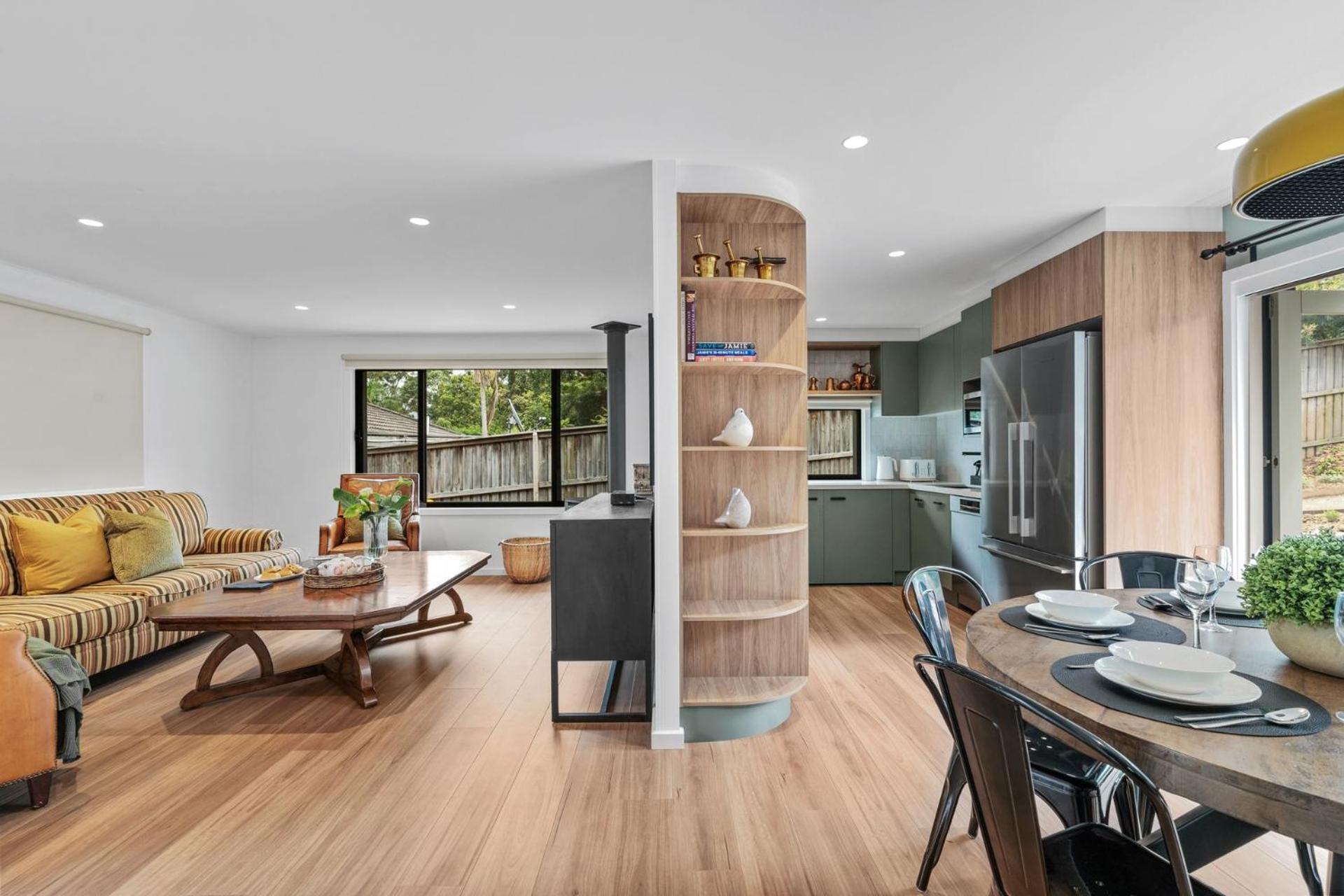Ankers at Mollymook - spacious beach retreat