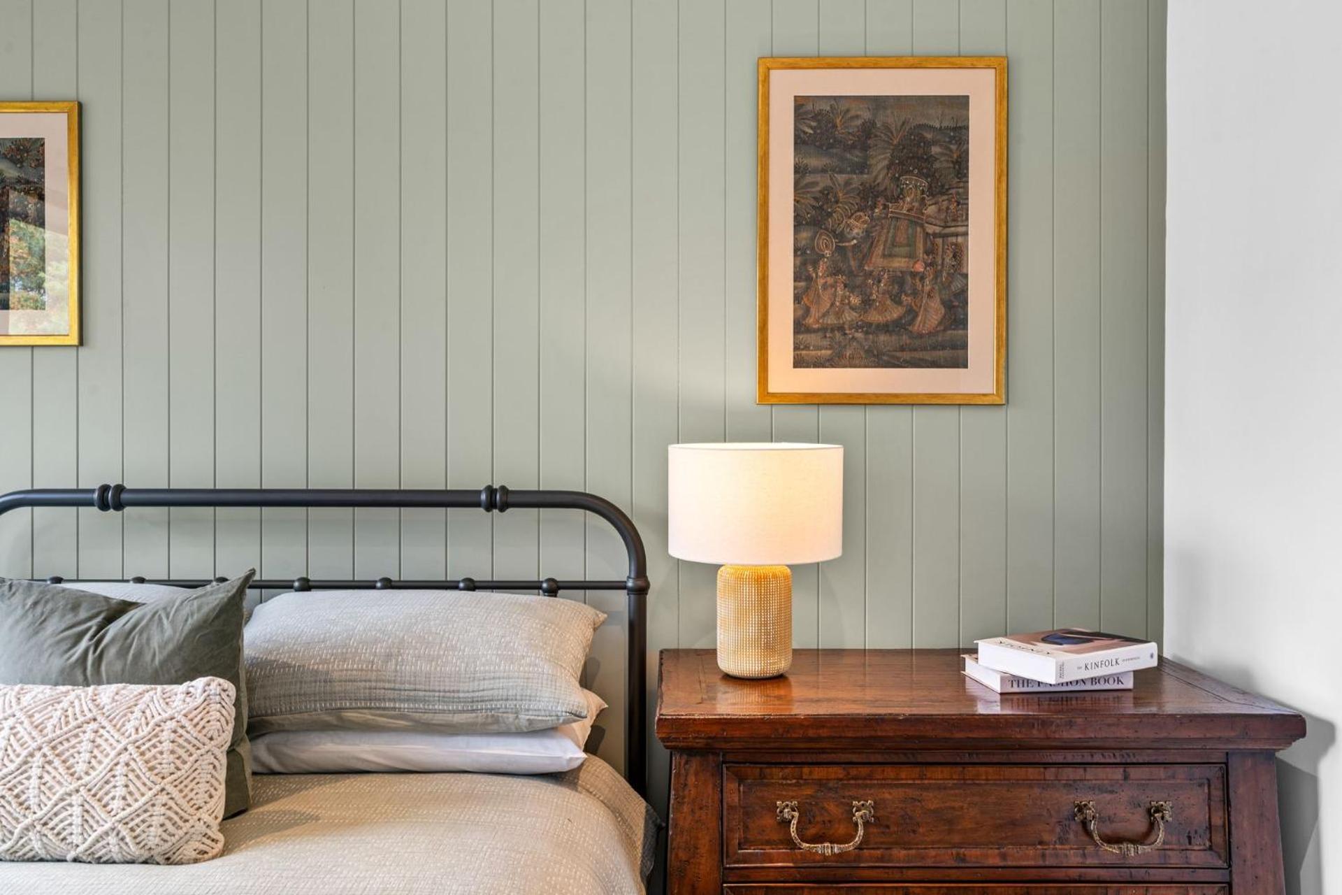 Ankers at Mollymook - spacious beach retreat