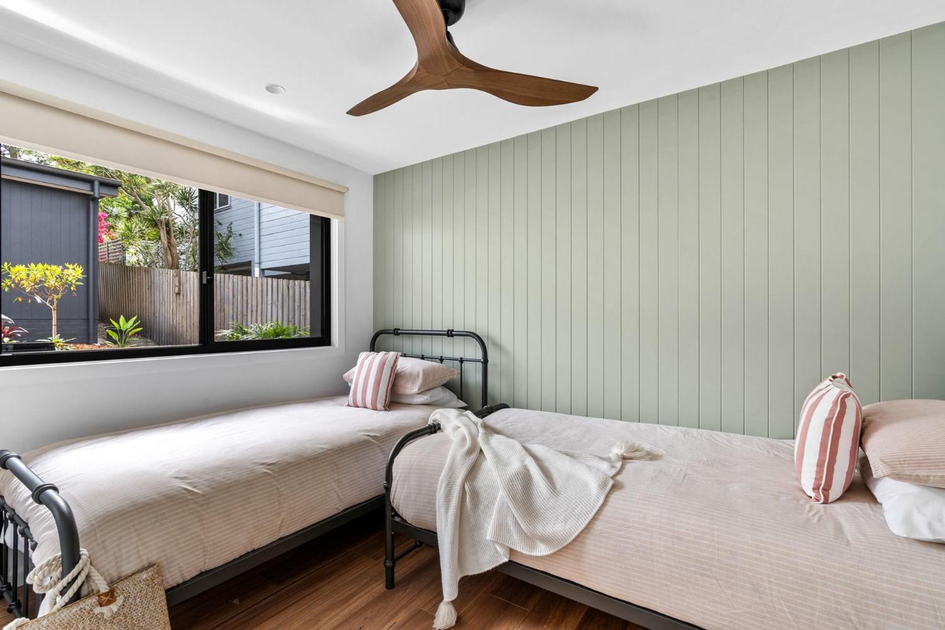 Ankers at Mollymook - spacious beach retreat