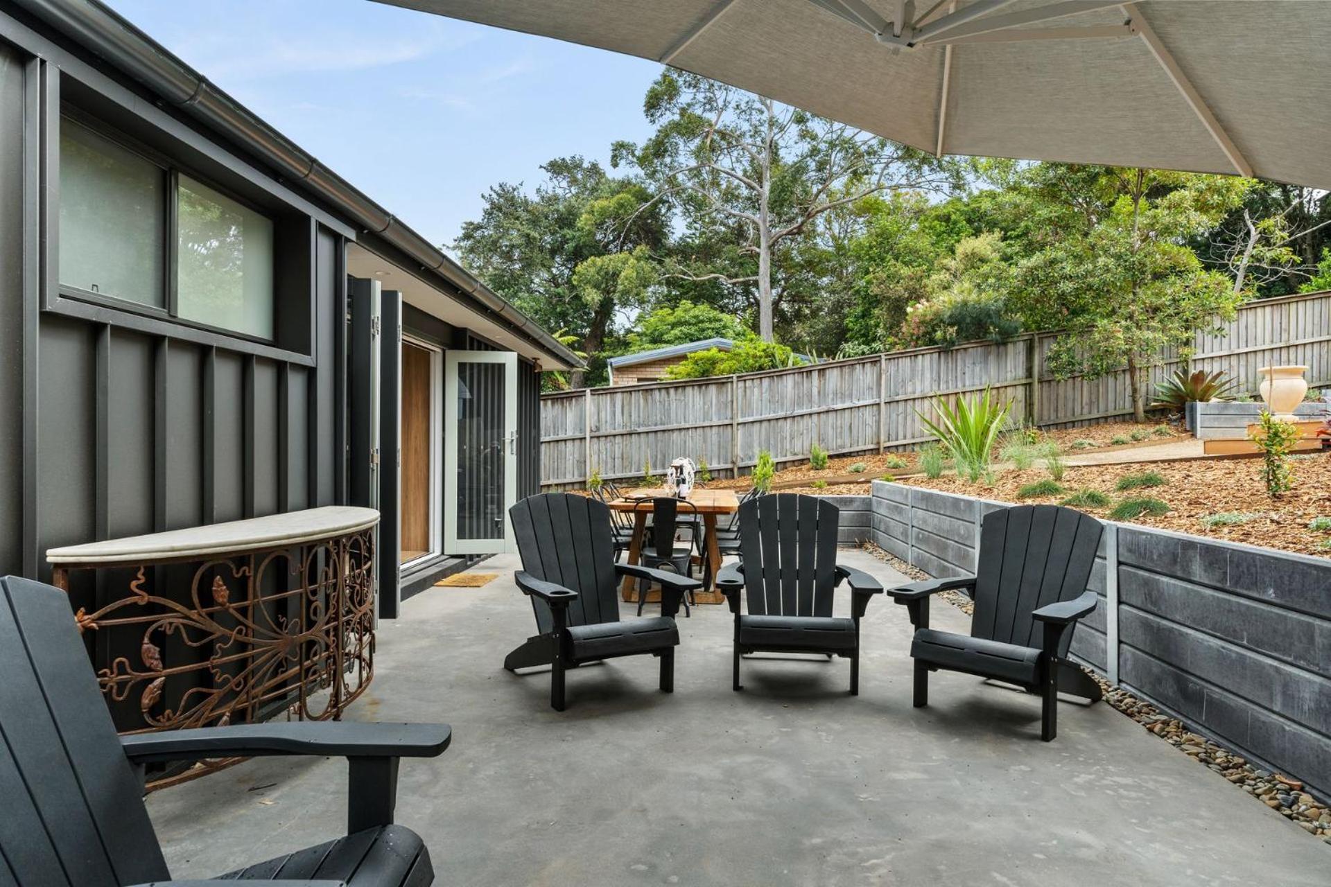 Ankers at Mollymook - spacious beach retreat