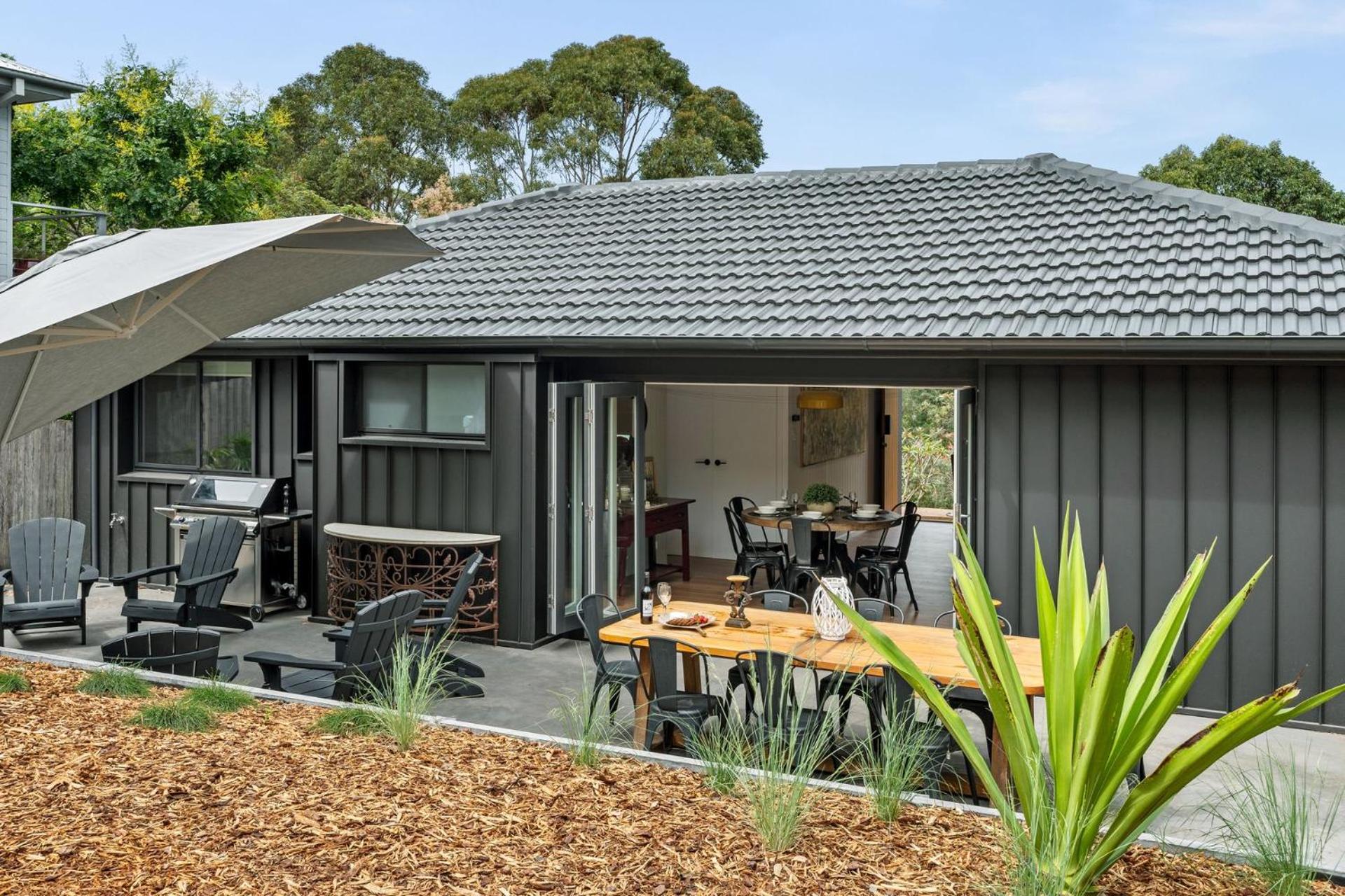 Ankers at Mollymook - spacious beach retreat