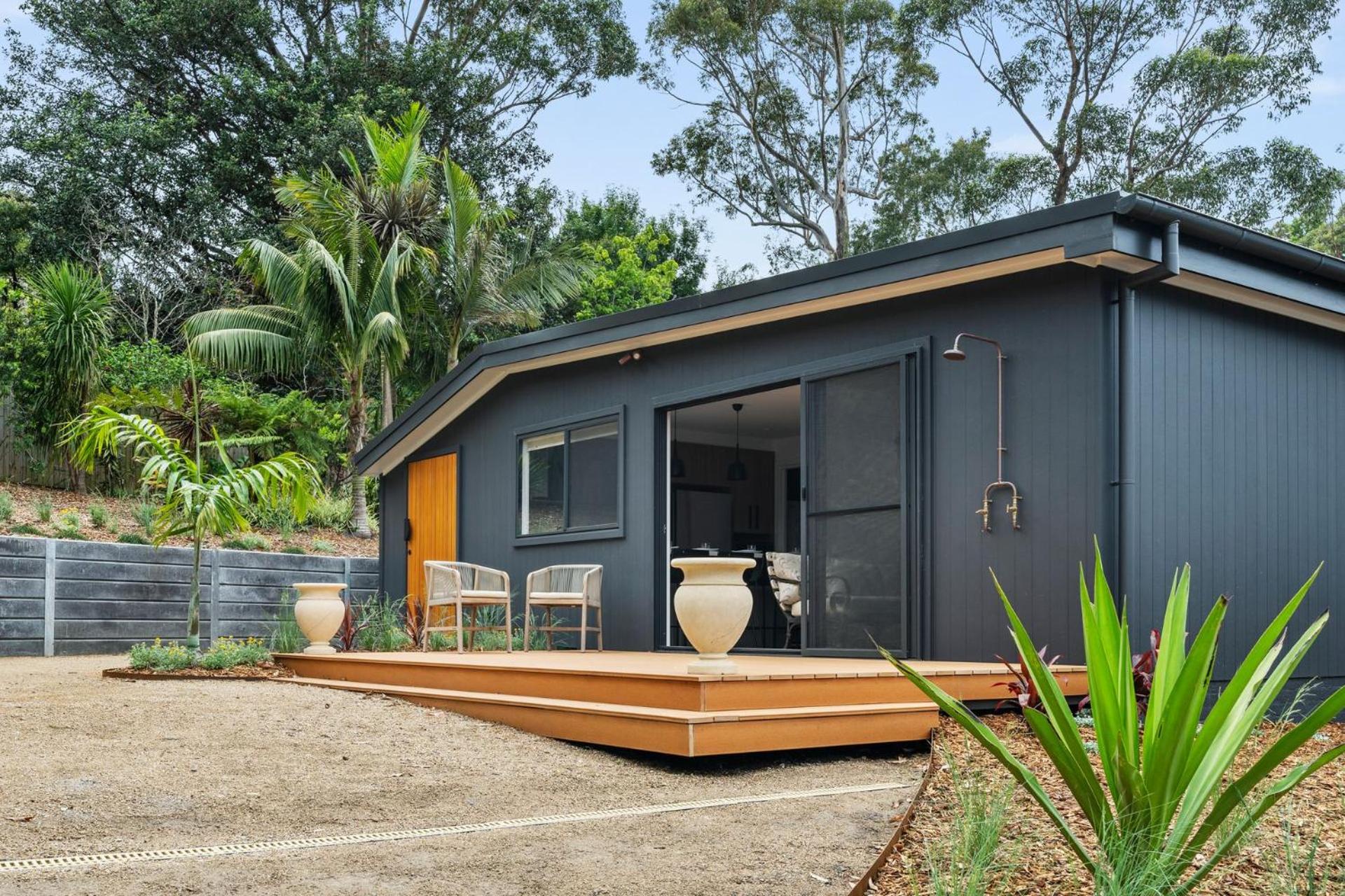 Ankers at Mollymook - spacious beach retreat