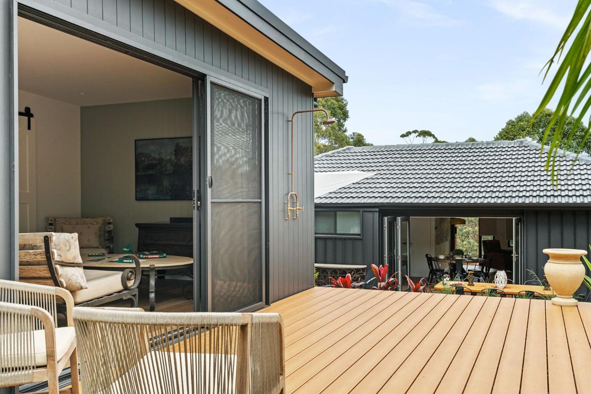 Ankers at Mollymook - spacious beach retreat