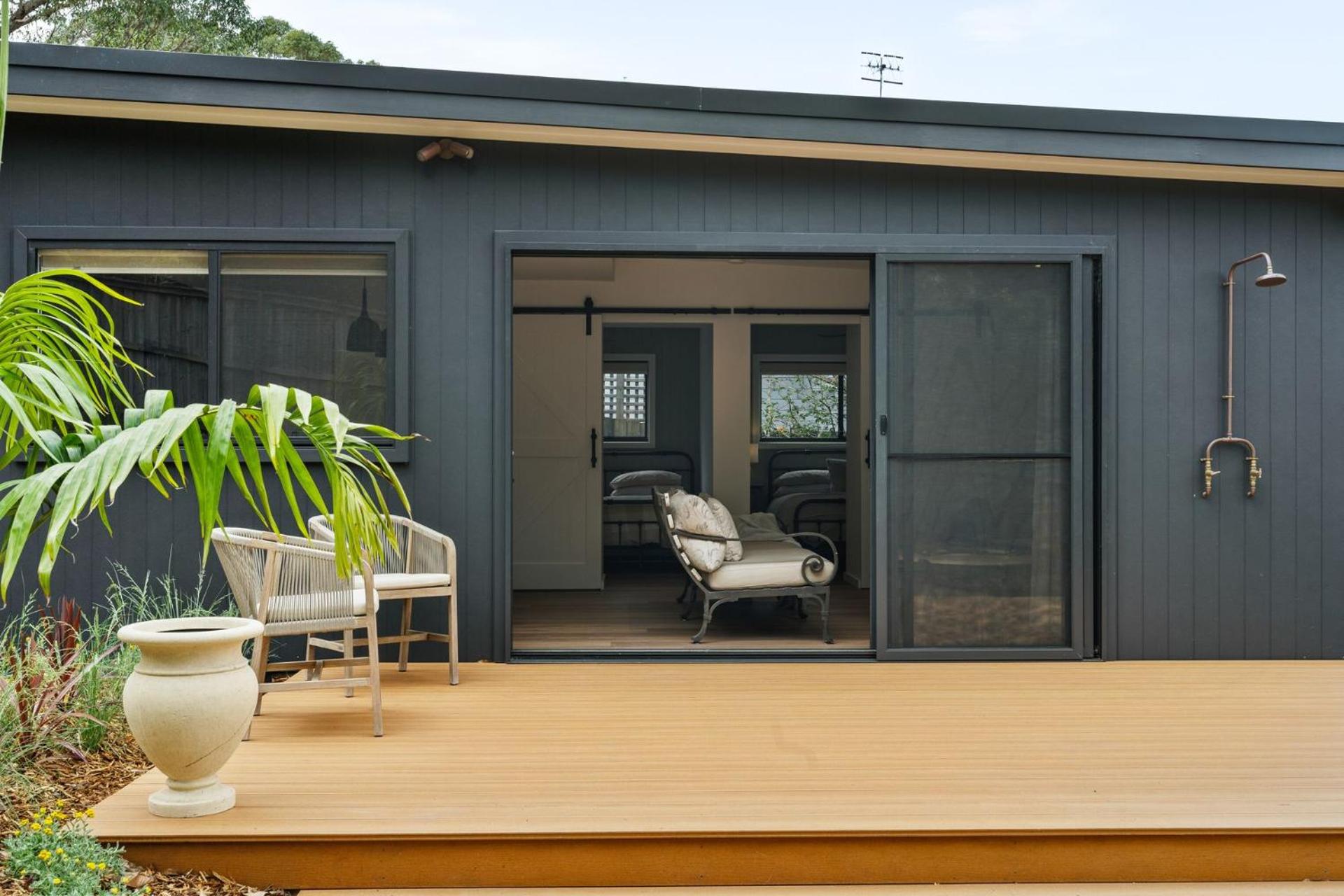 Ankers at Mollymook - spacious beach retreat