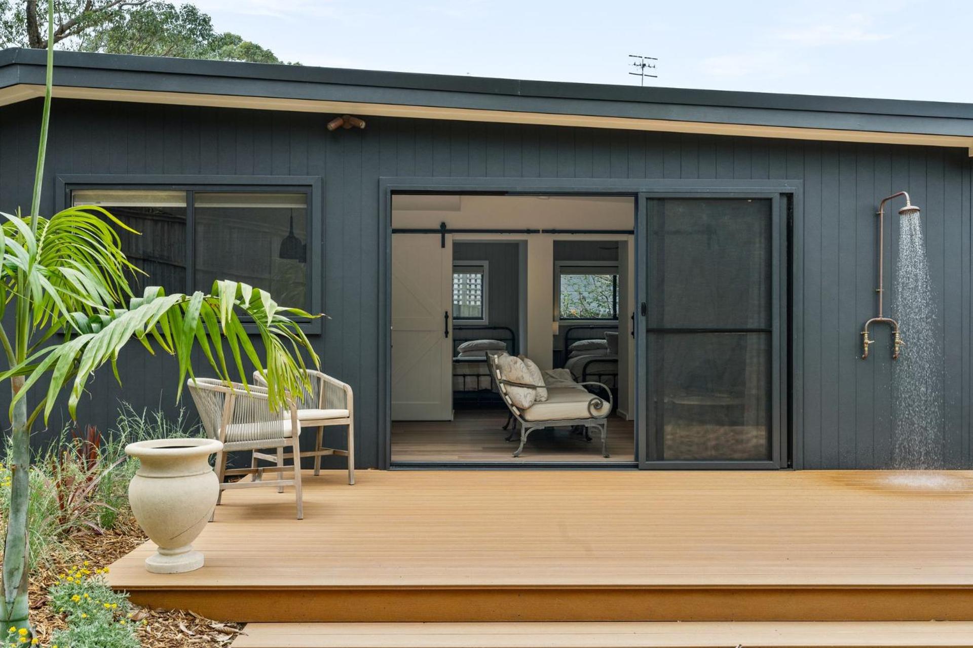 Ankers at Mollymook - spacious beach retreat