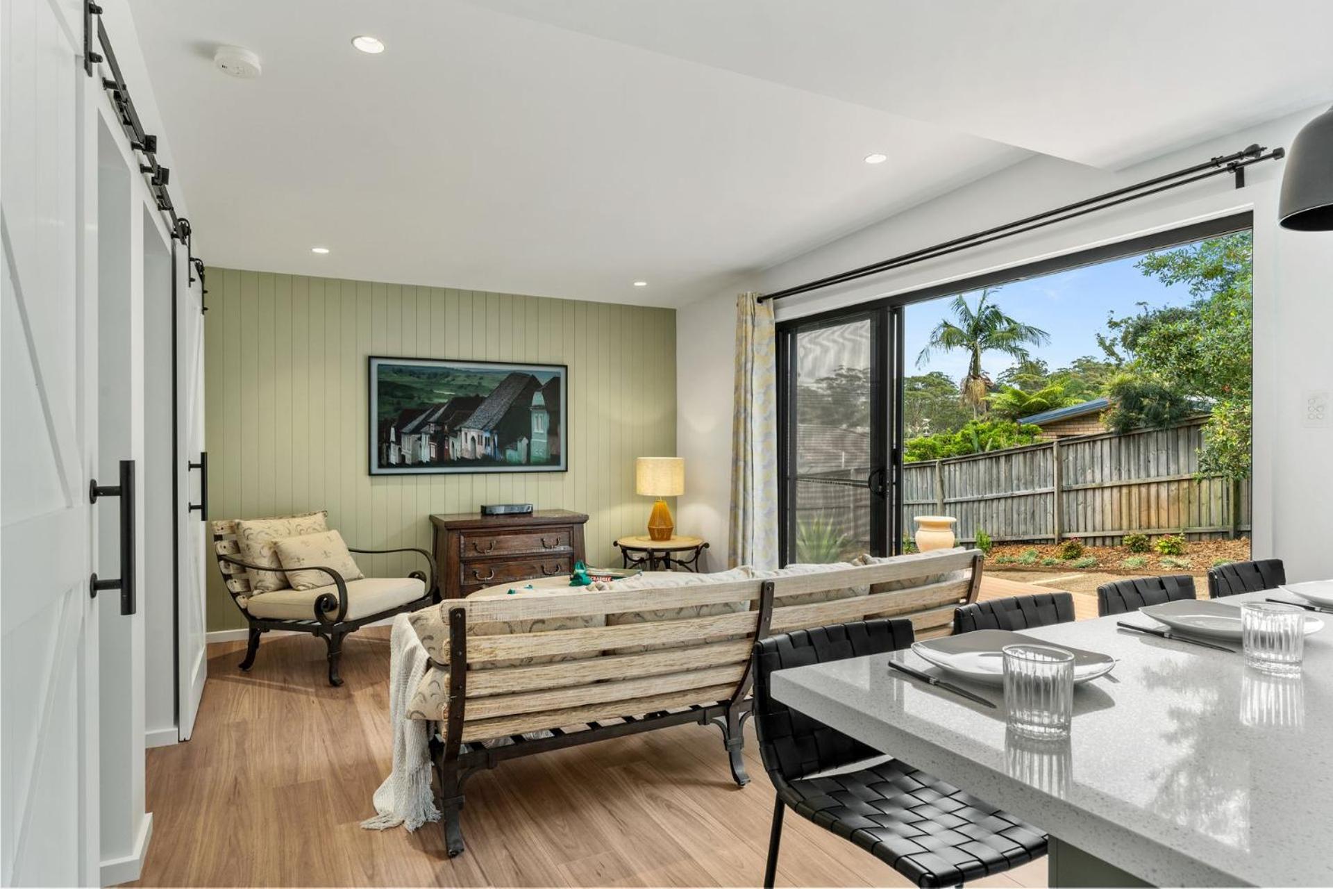 Ankers at Mollymook - spacious beach retreat