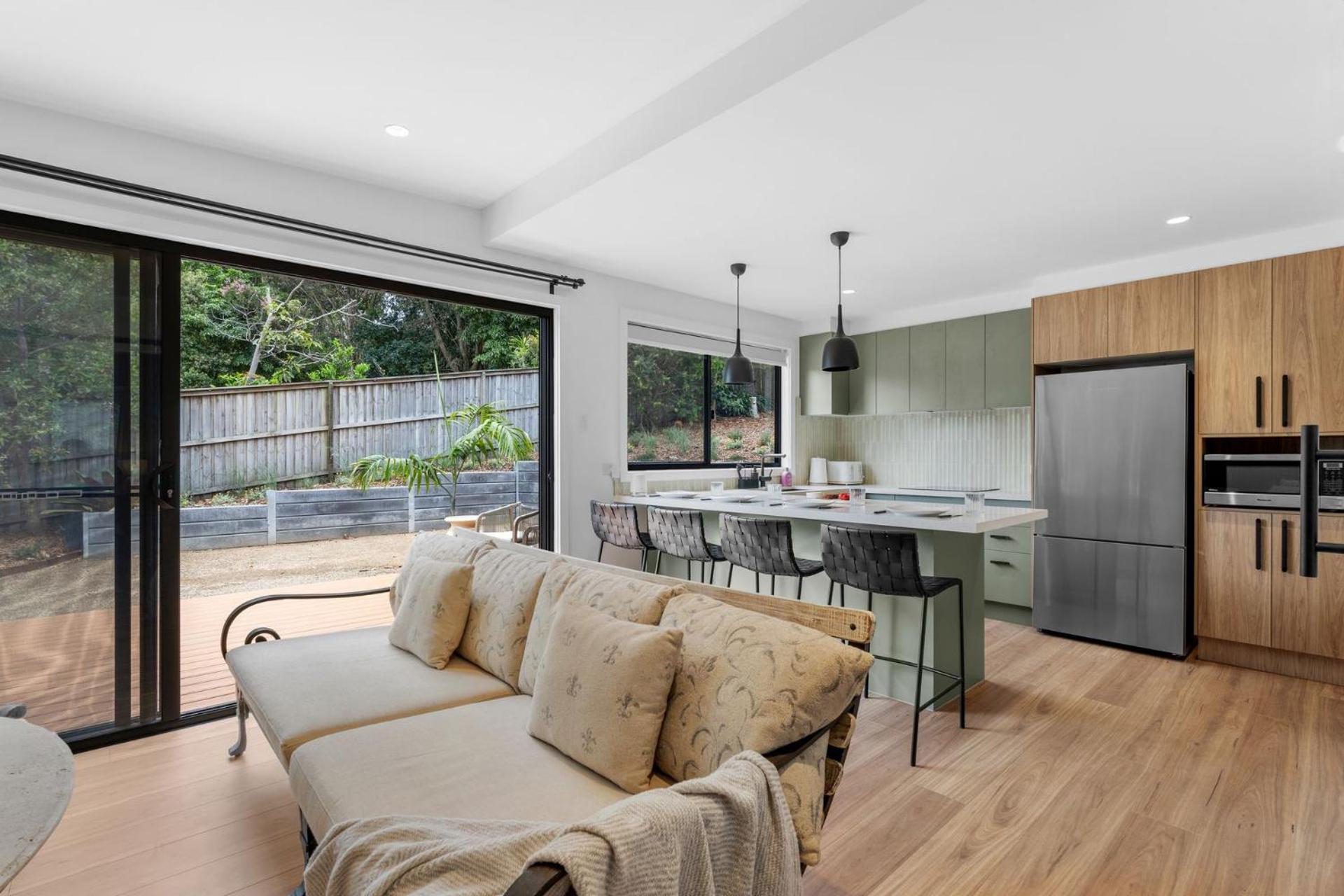 Ankers at Mollymook - spacious beach retreat