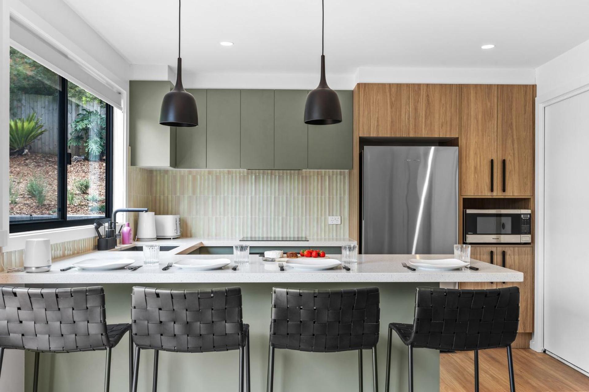 Ankers at Mollymook - spacious beach retreat