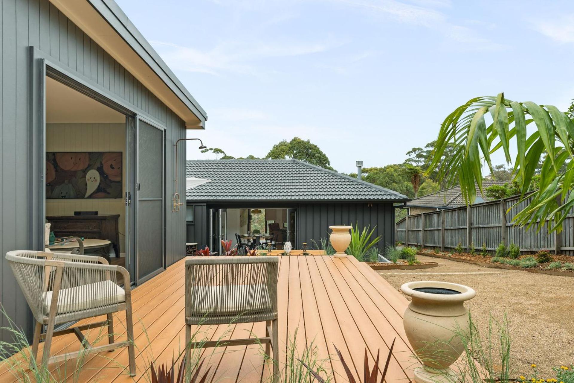 Ankers at Mollymook - spacious beach retreat