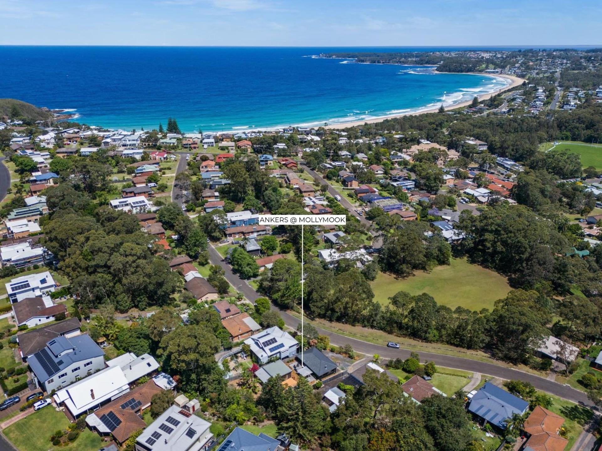 Ankers at Mollymook - spacious beach retreat