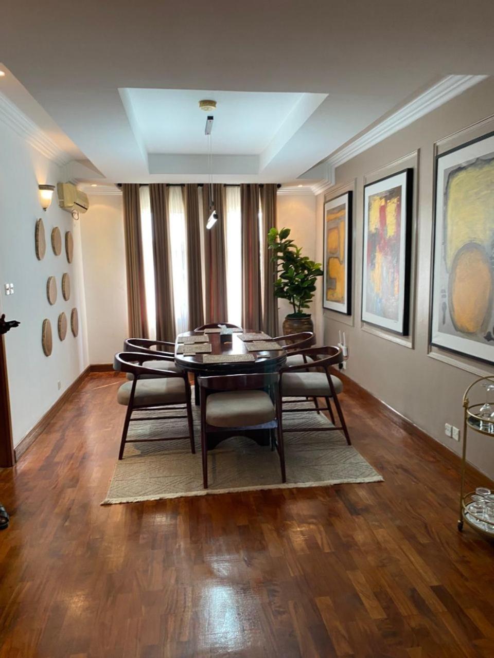 Enzo Apartments, Suites & Pods