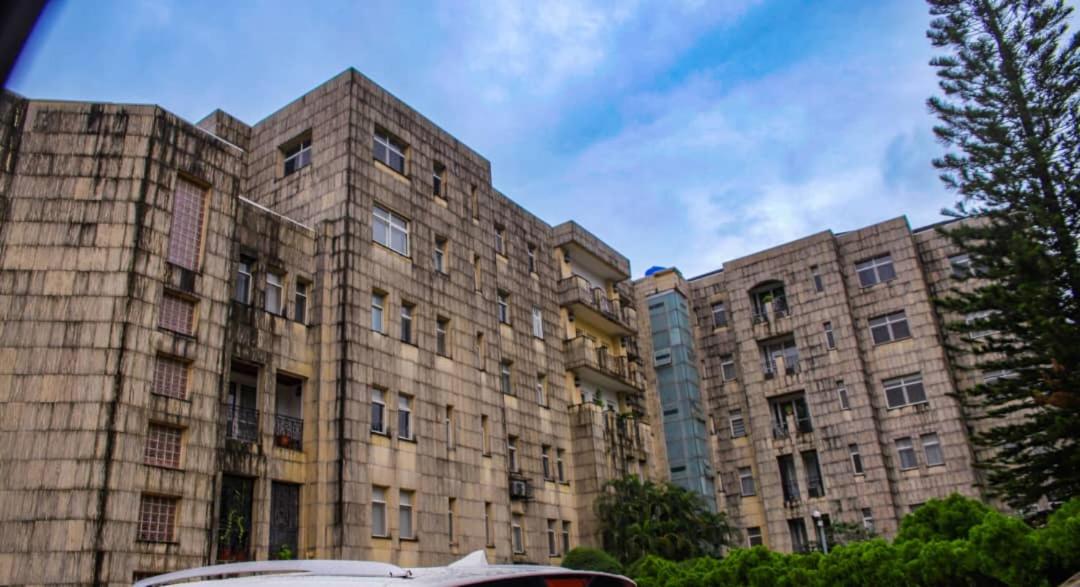 Enzo Apartments, Suites & Pods