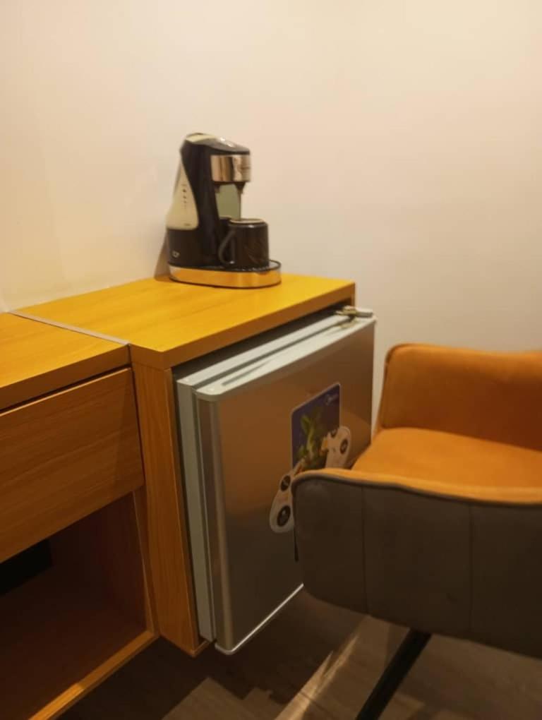 Enzo Apartments, Suites & Pods
