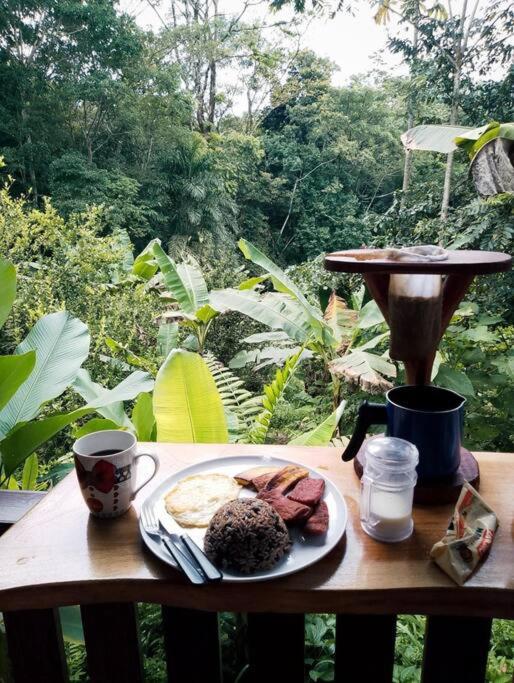 Edén Bungalow, A Paradise in La Fortuna!