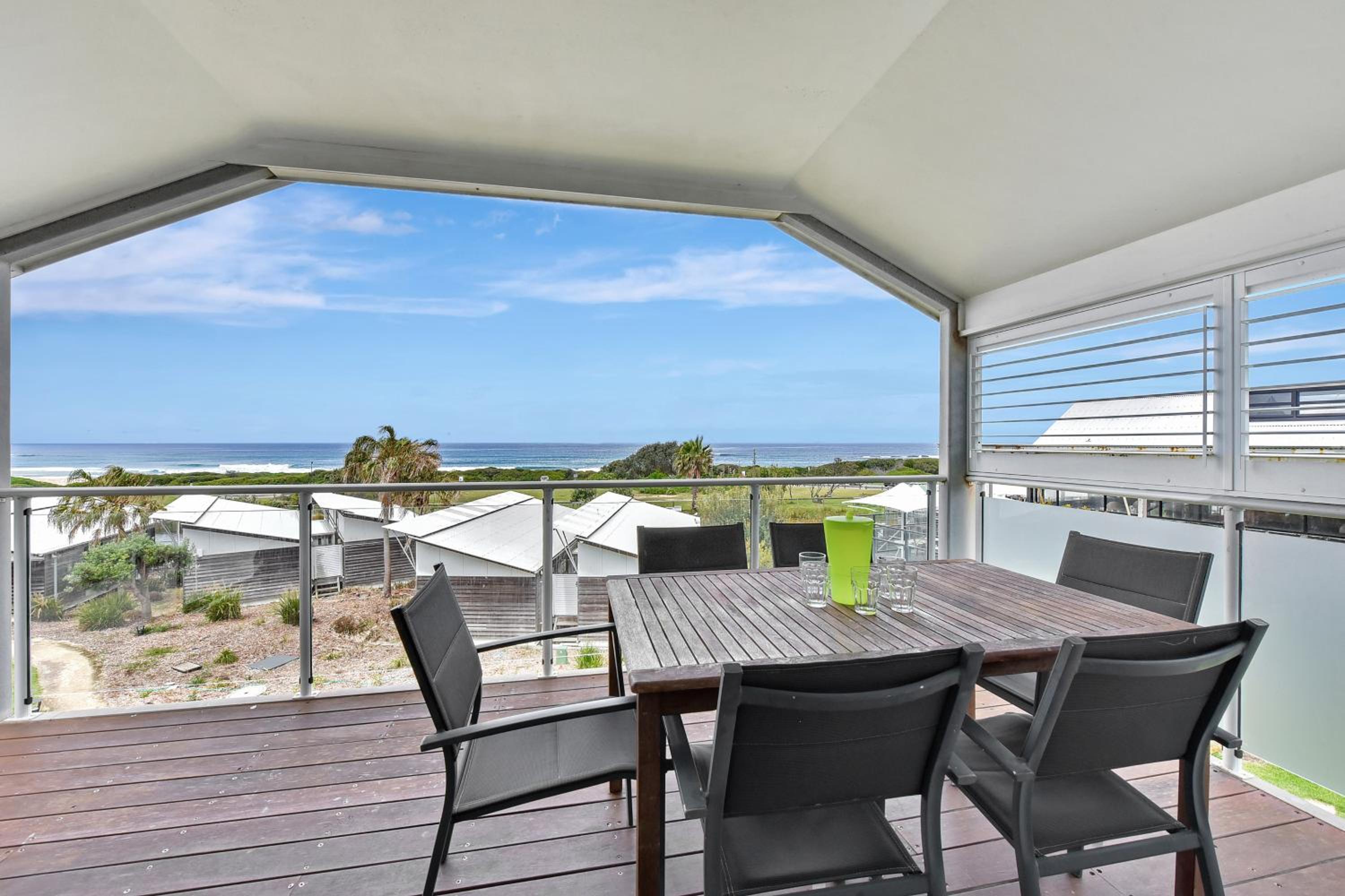 Caves Beach Villa Bombora