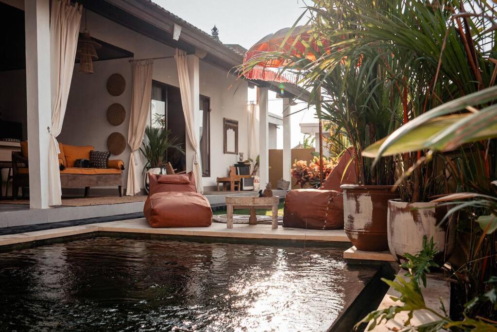 Stylish Tropical Escape villa in Cemagi 2BR - Image 2