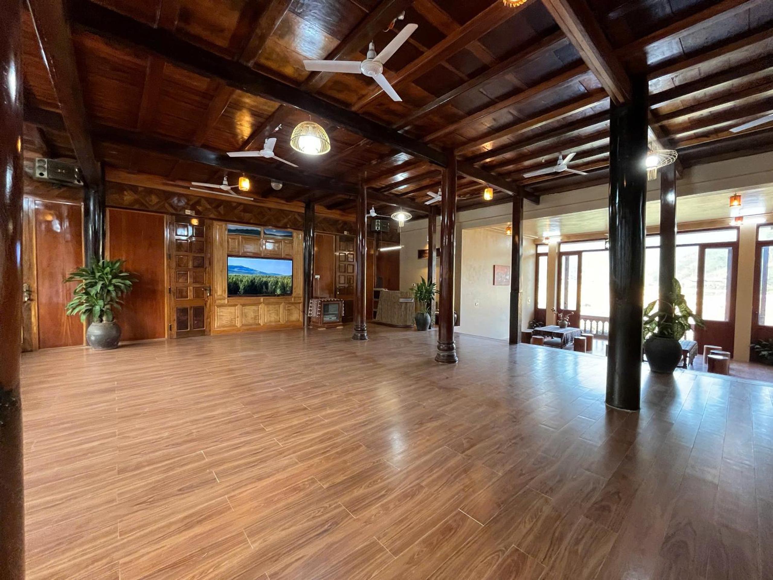 Homestay Cánh Đồng Vàng view 2