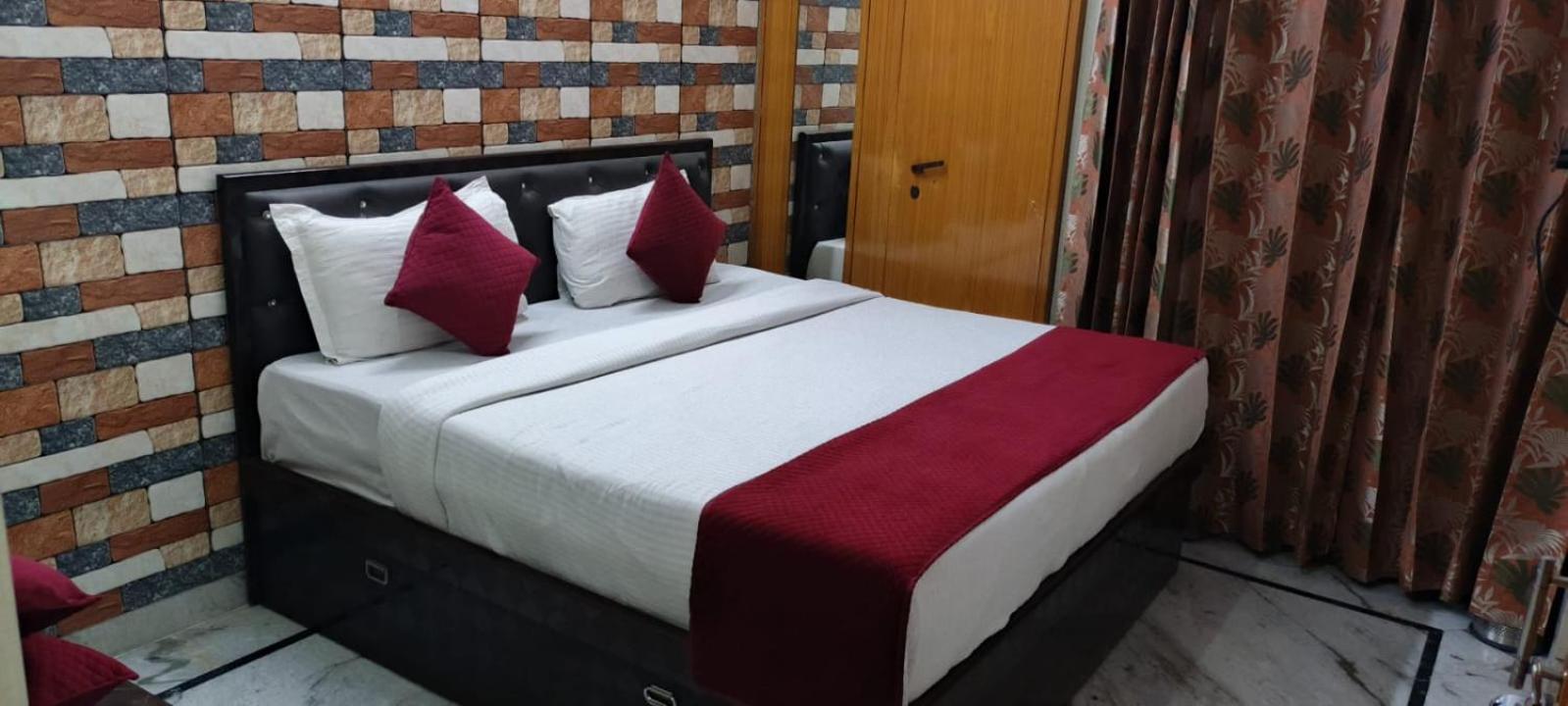 Hotel Ravi BR Group 3 star hotel view 5