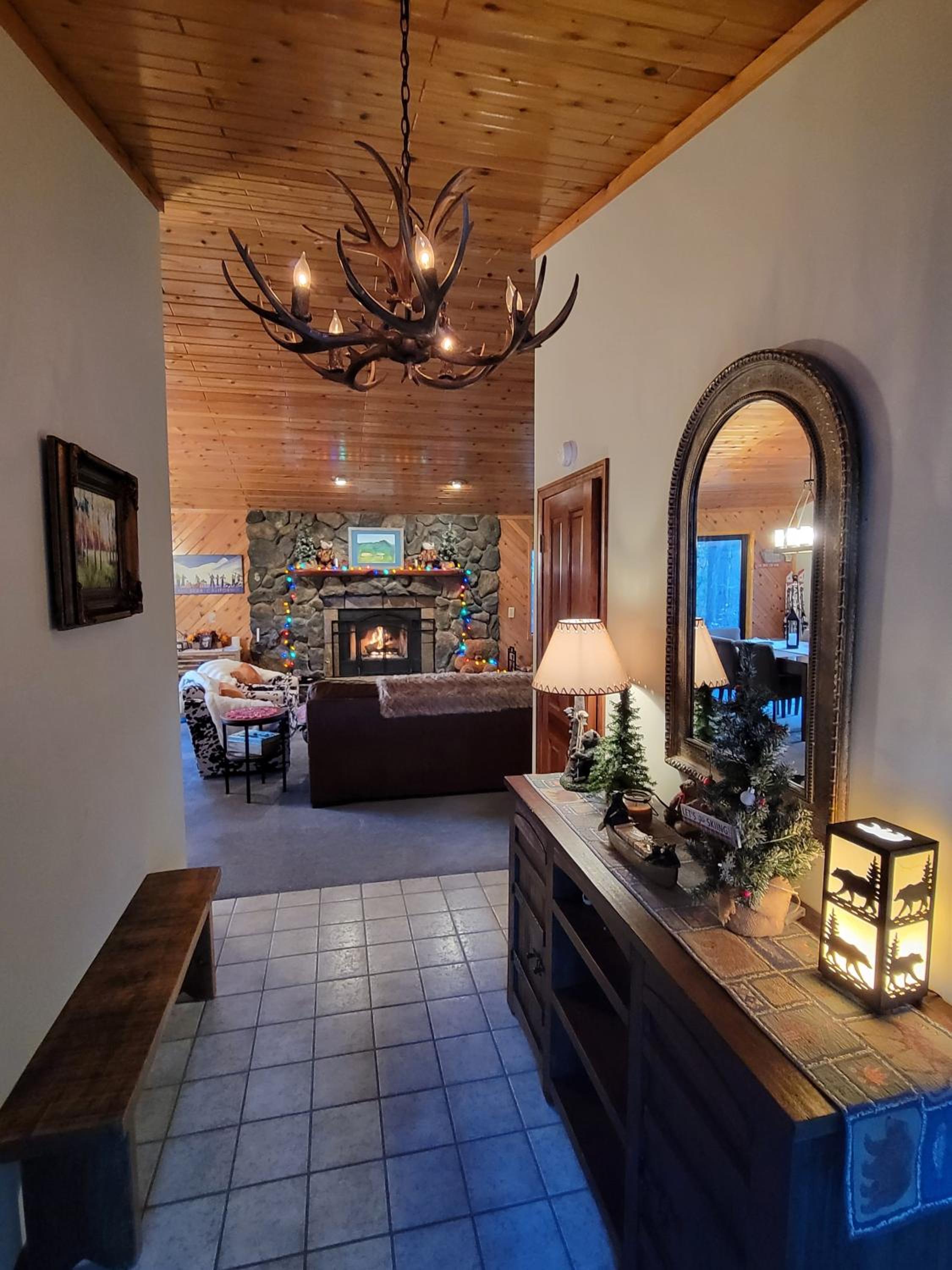 Four Seasons Getaway-Private Hot Spa with Pine Tree Views-Walk to Village and Pineknot Trailhead-Plus King Bed! view 5