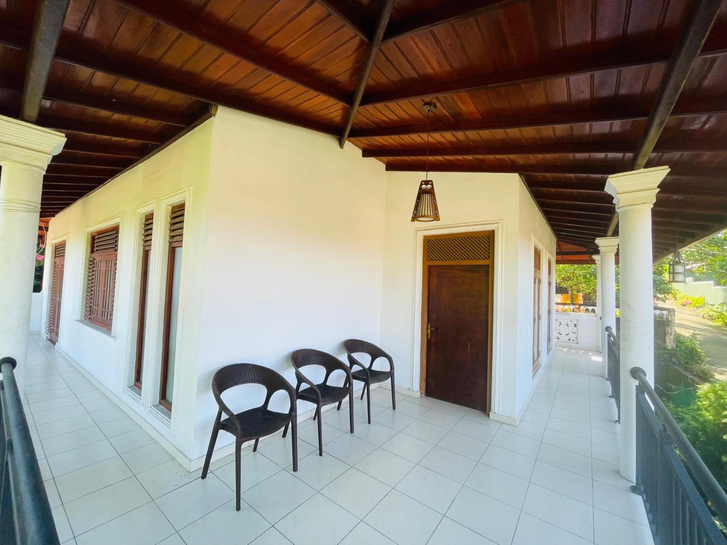Himsara Home Stay view 3