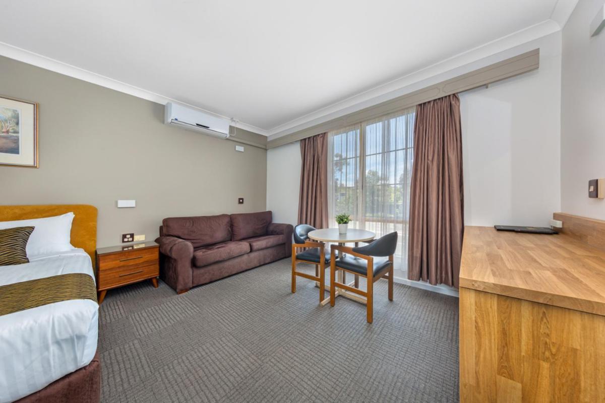 Hamilton's Queanbeyan Motel