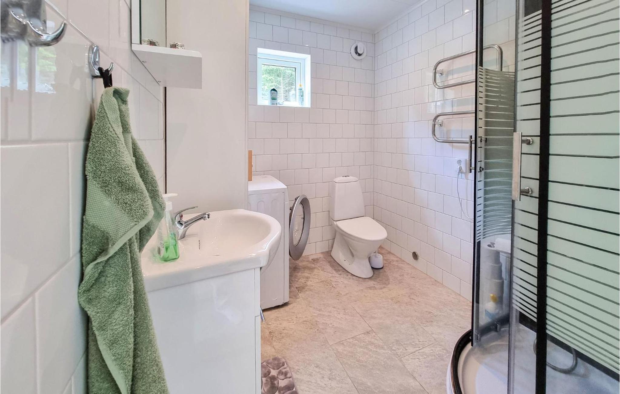 Lovely Home In Alingsås With Wifi