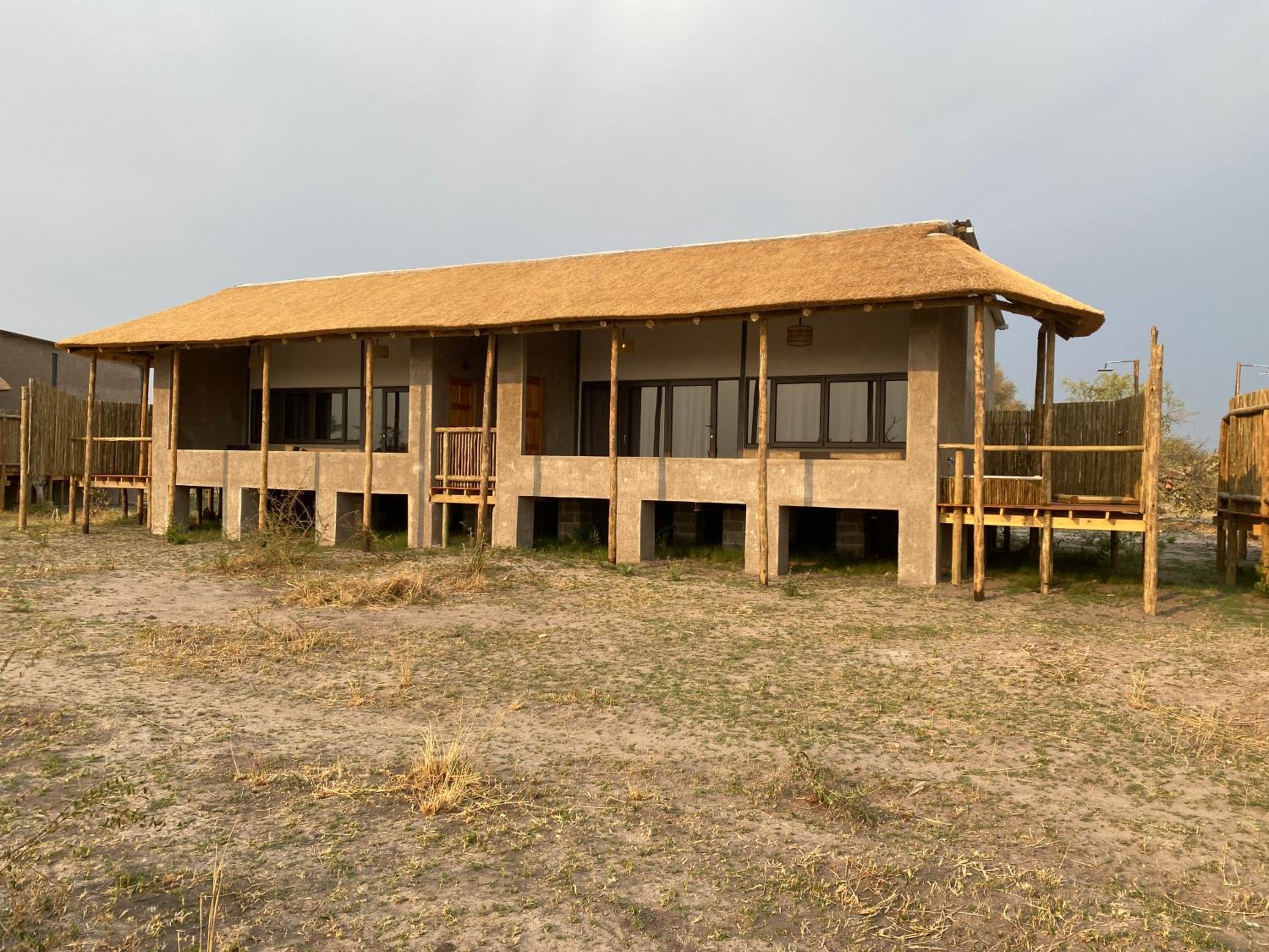 Mababe River Lodge