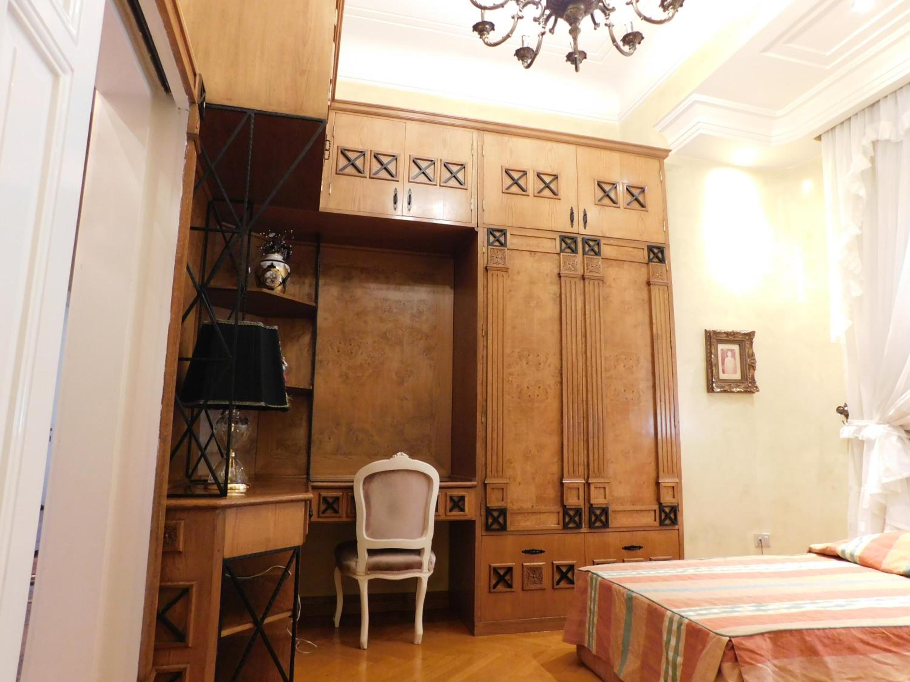 Down Town Luxury Apartment