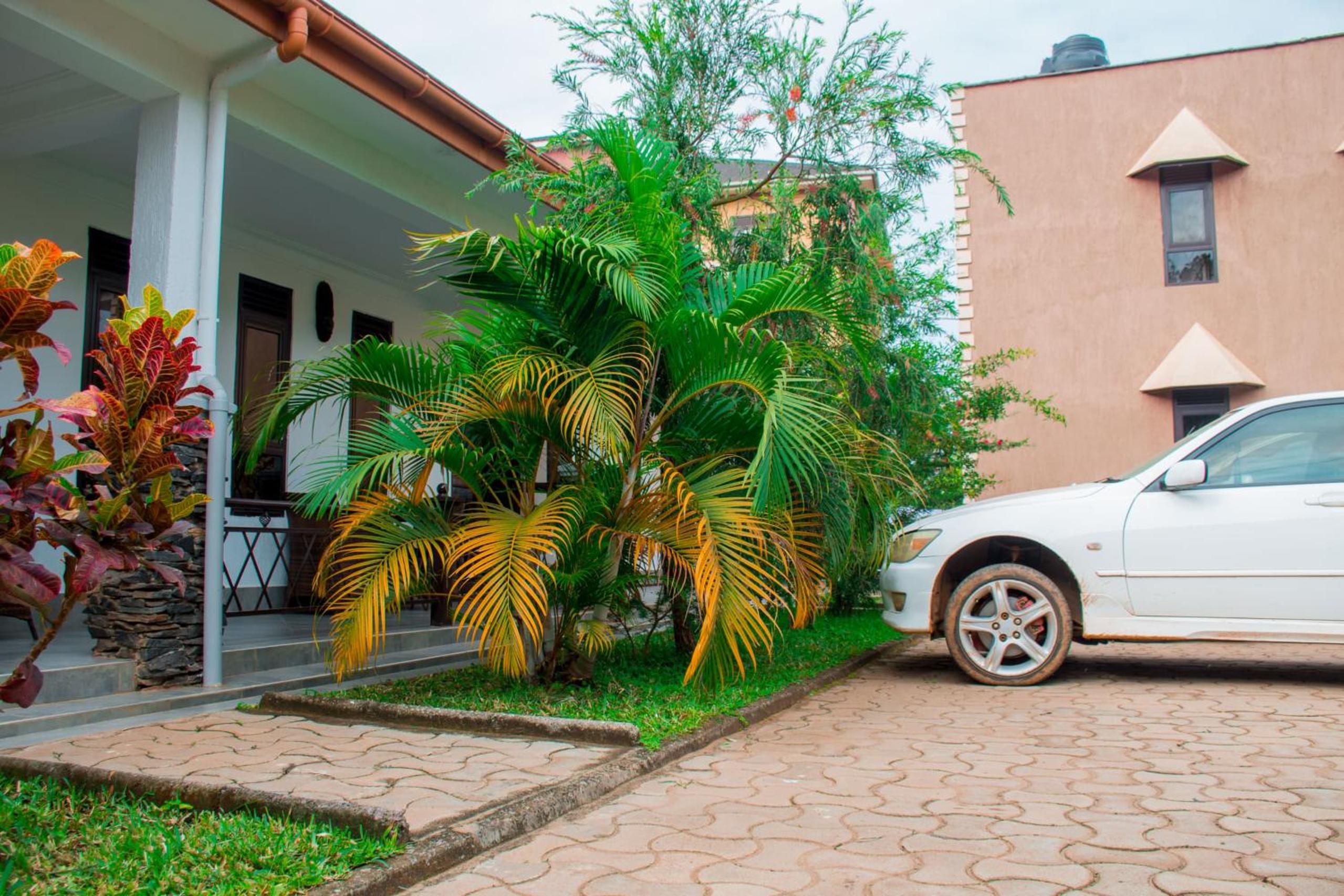 Travel Sanctuary Residence-Luxury1 view 4