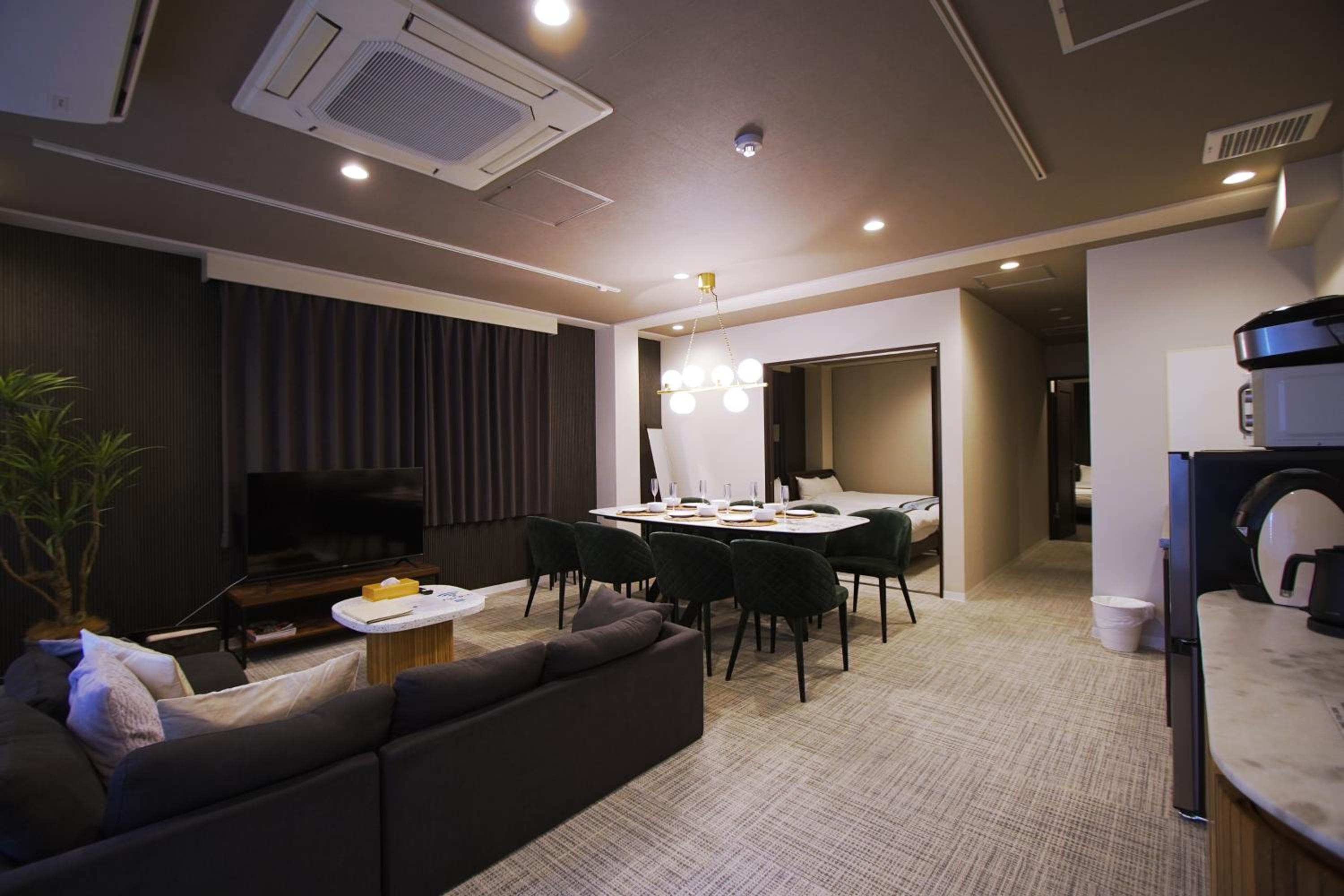 INOVE VILLA OSAKA -118 sqm , 2 Bedrooms , 7 Double Beds , Max 14 ppl- Great Access to USJ & Namba
