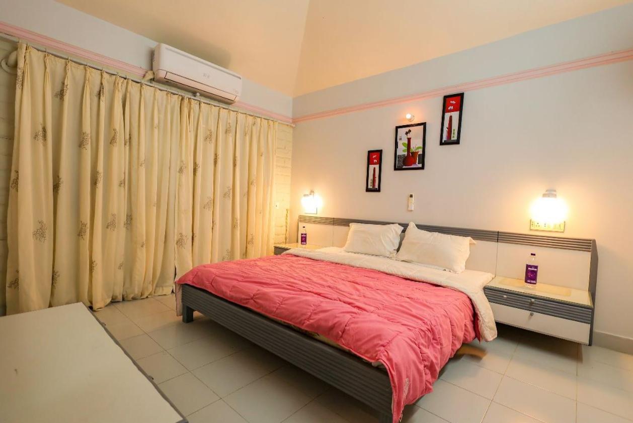 Valleycrest Villa with Swimming pool view 5
