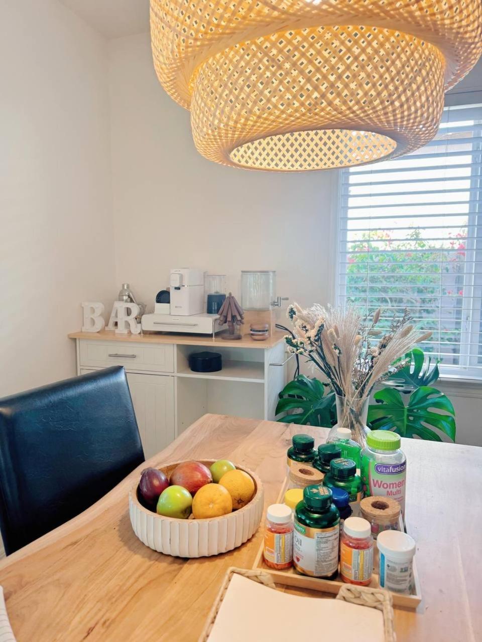 Coastal Comfort Homestay in West Los Angeles
