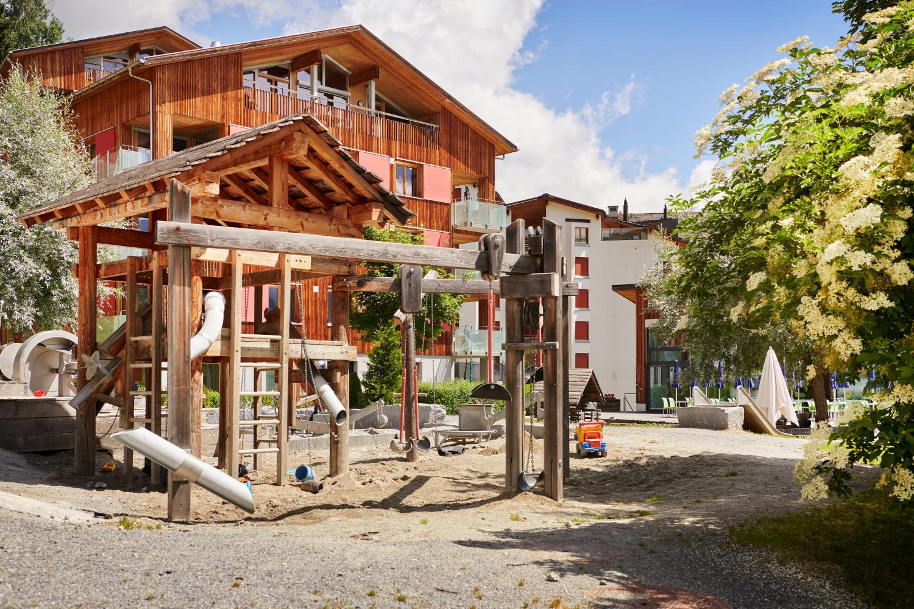 Reka-Feriendorf Disentis view 4