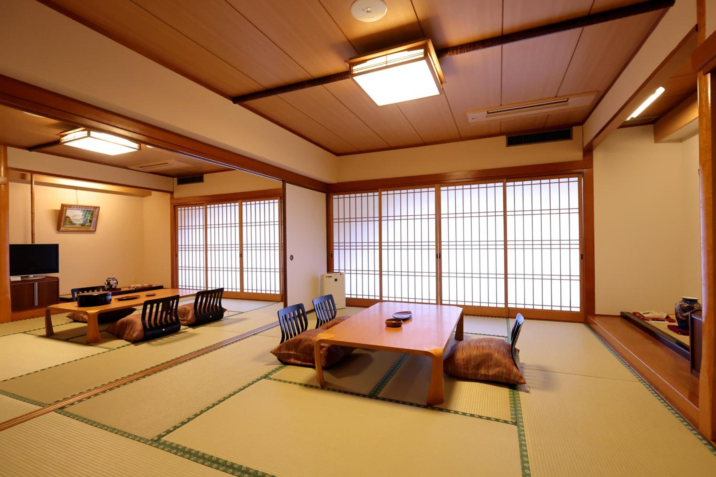 Kawaguchiya Kinosaki Riverside Hotel