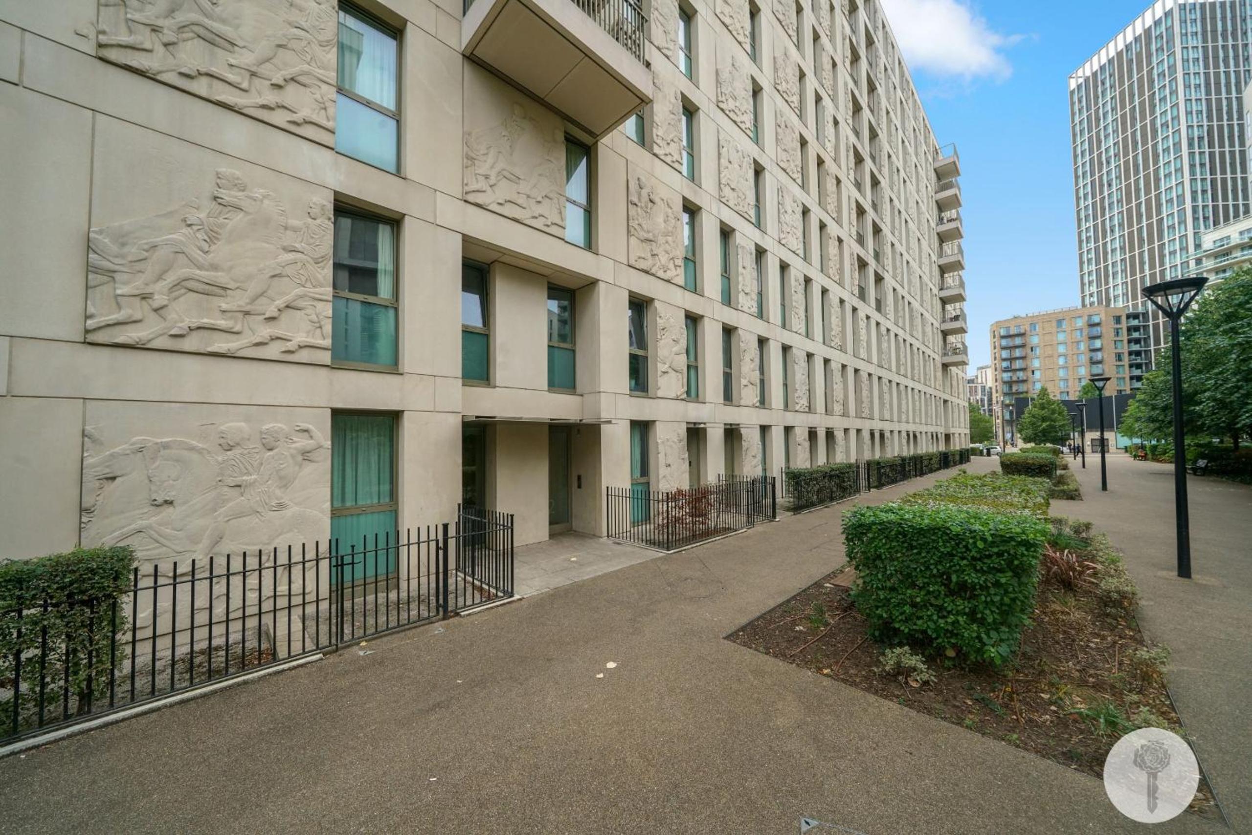 Amazing 2 Bedroom flat in E20