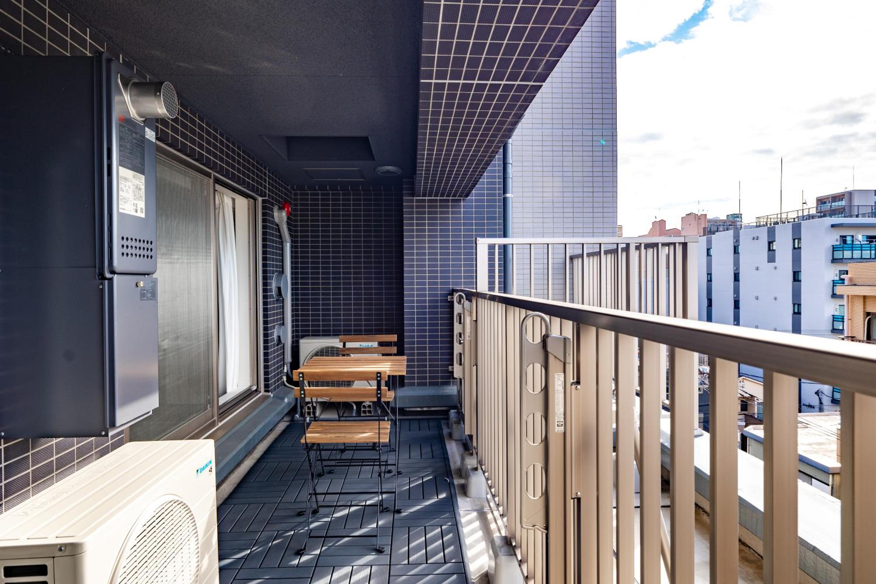 Dash Living Asakusa East