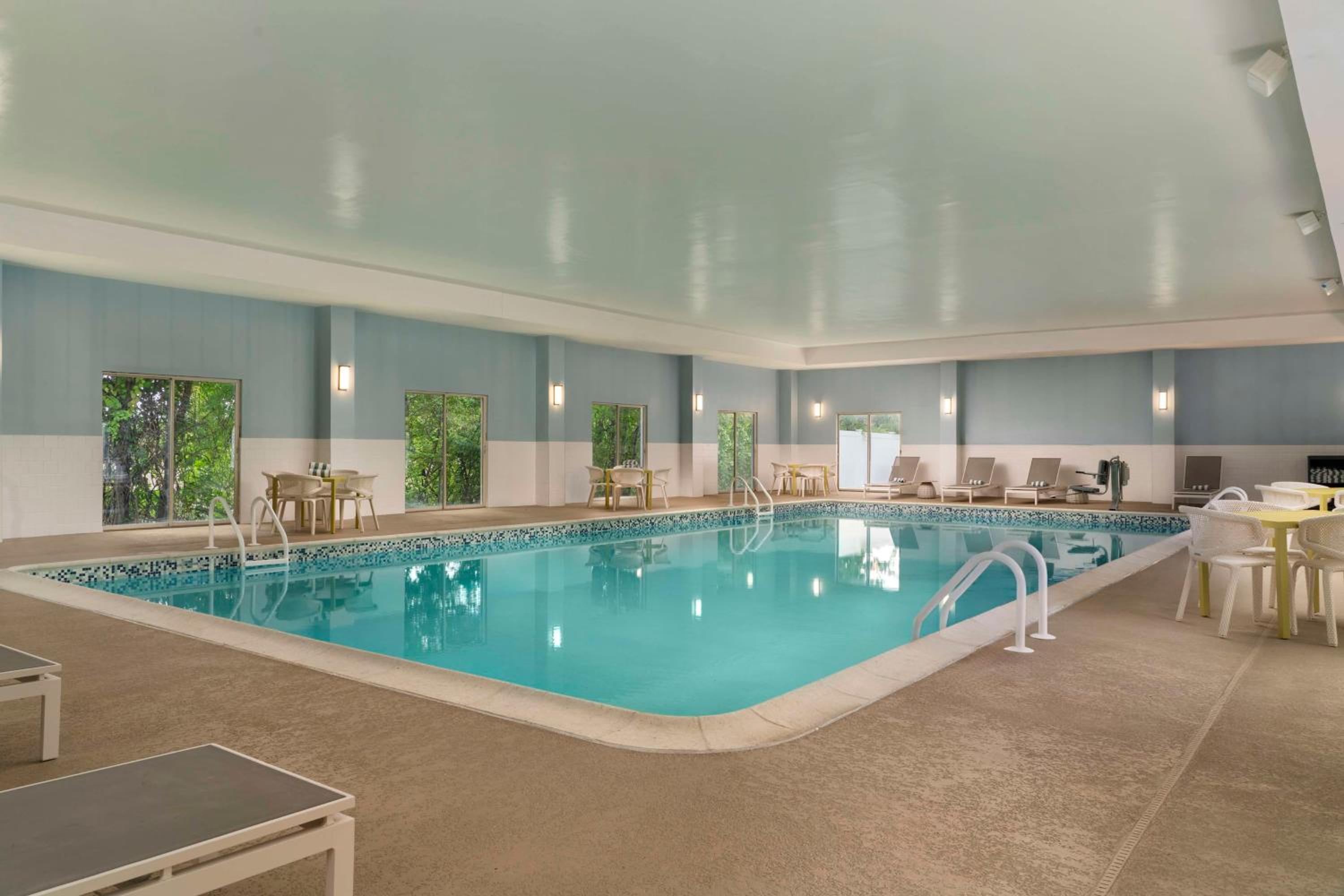 Boston Vacations - Hilton Garden Inn Boston-Burlington - Property Image 5