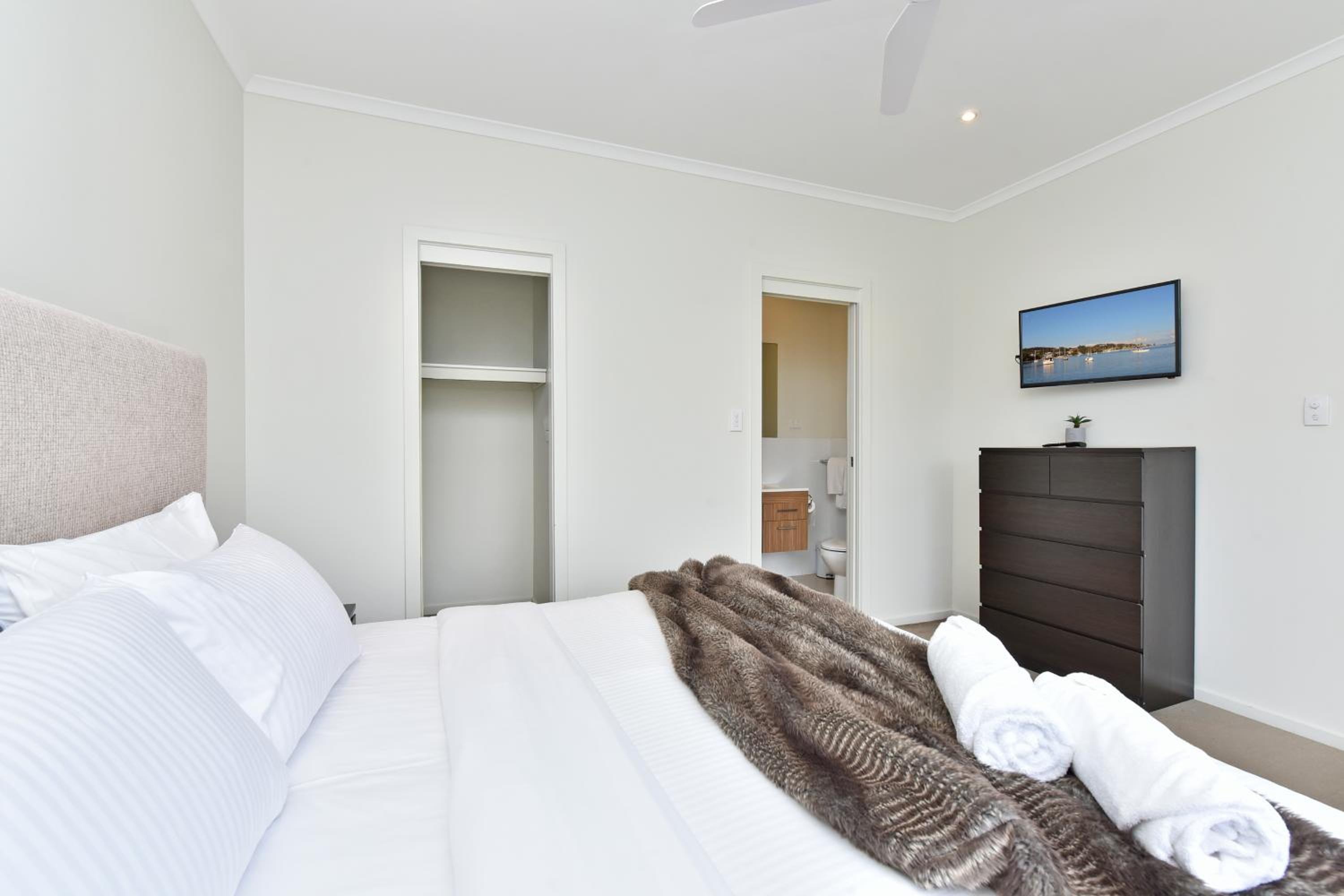 Caves Beach Villa Bombora