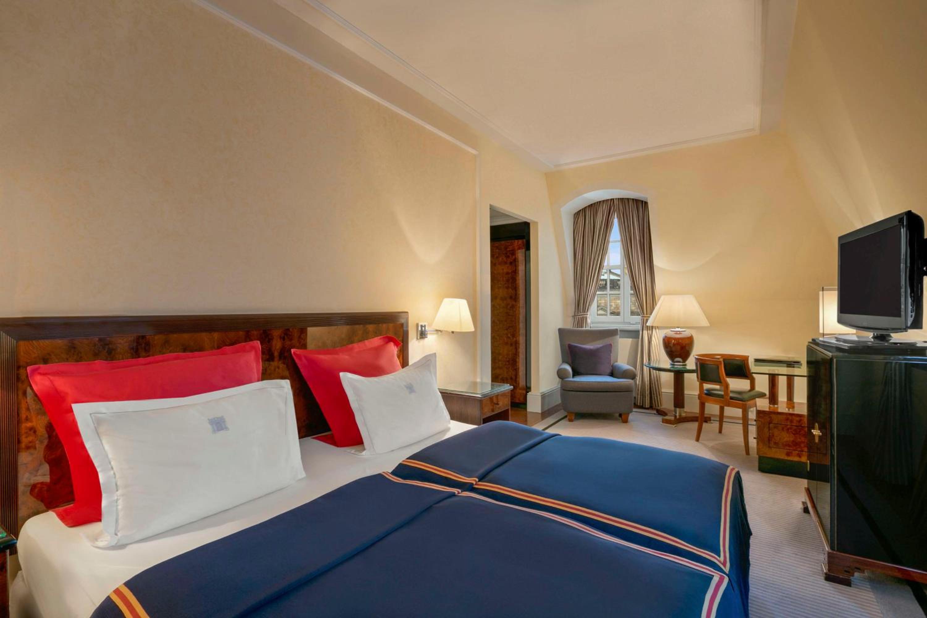 Dresden Vacations - Hotel Taschenbergpalais Kempinski - Property Image 25