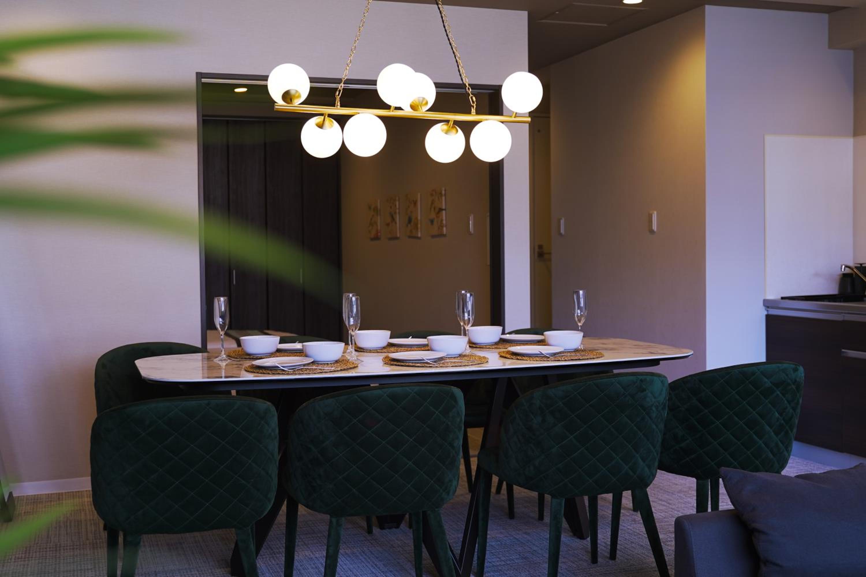 INOVE VILLA OSAKA -118 sqm , 2 Bedrooms , 7 Double Beds , Max 14 ppl- Great Access to USJ & Namba